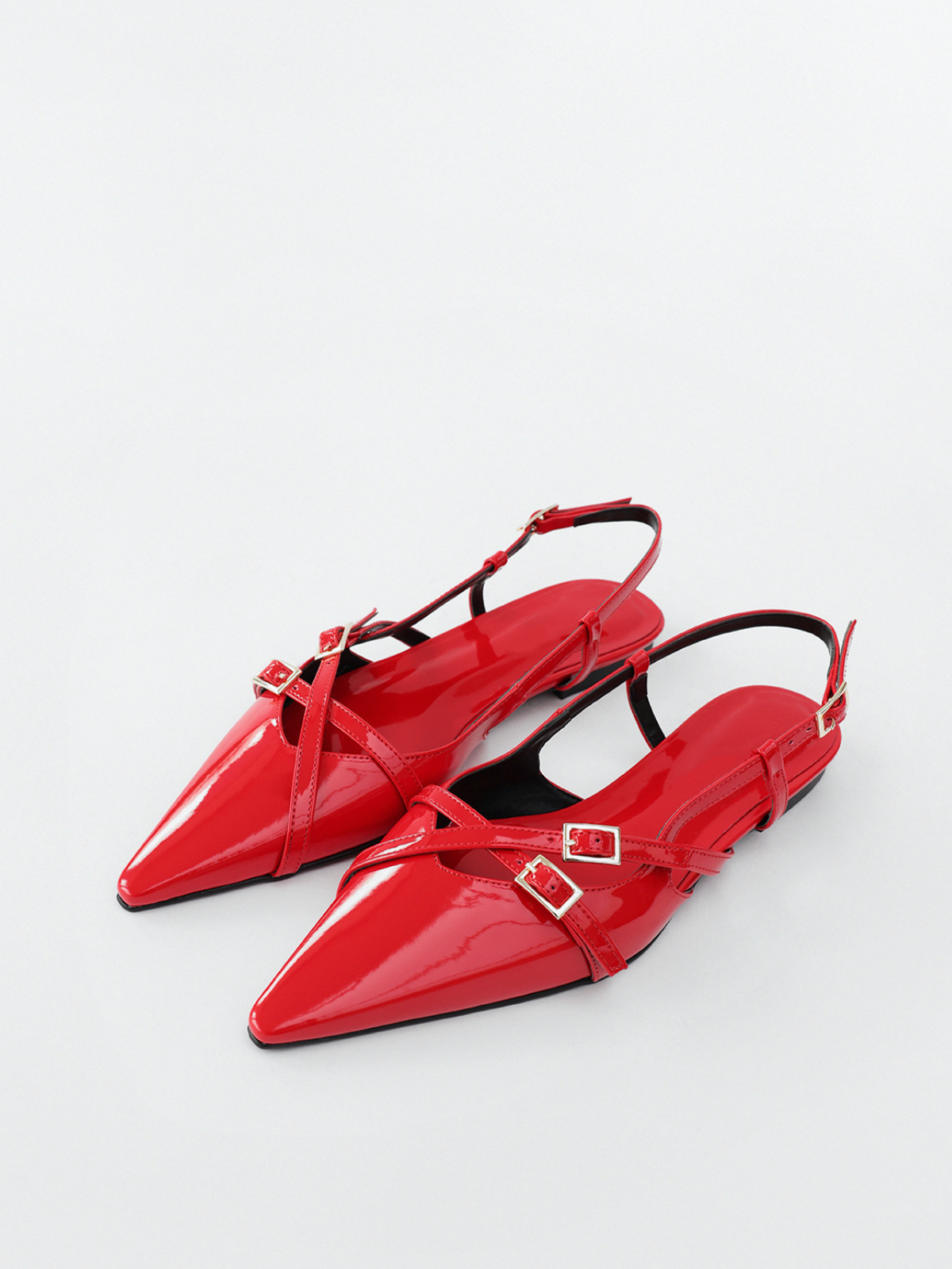 Red Patent Buckle Detailed Pointy-Toe Ballet Flats Slingbacks