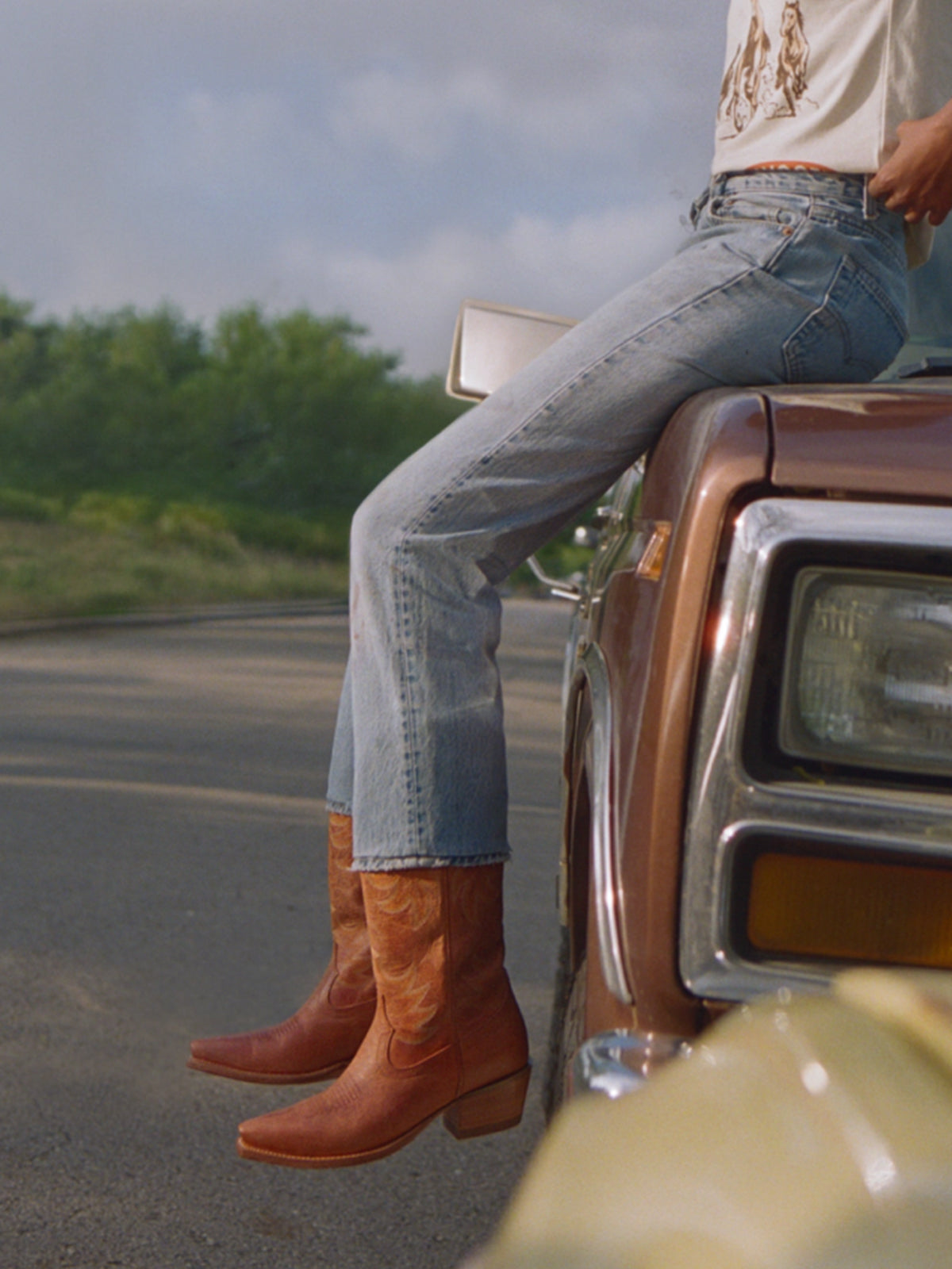 Amber Snip-Toe Embroidery Wide Calf Knee High Cowgirl Boots