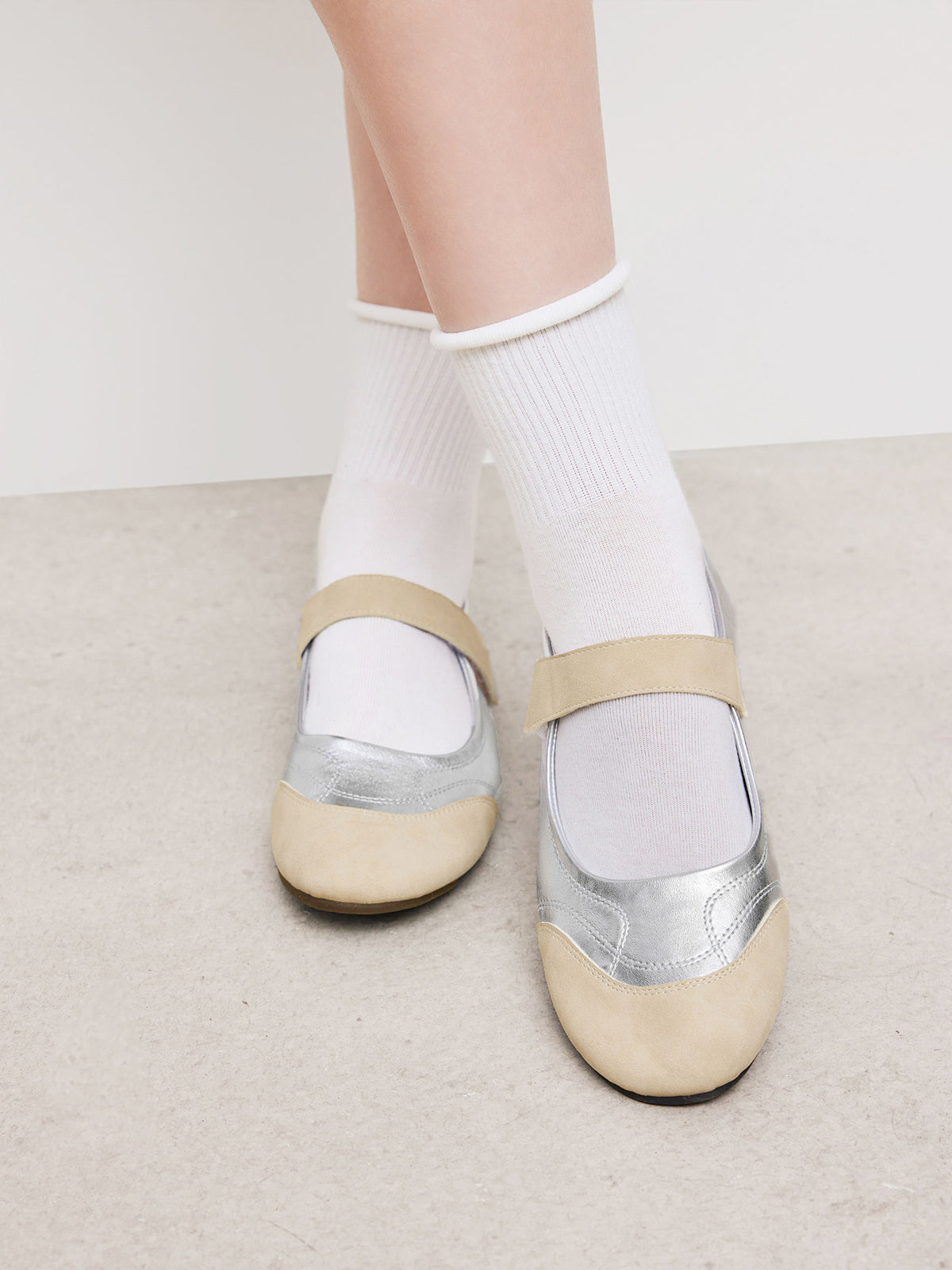 Contrast Beige And Silver Round-Toe Chic Mary Jane Strap Flats