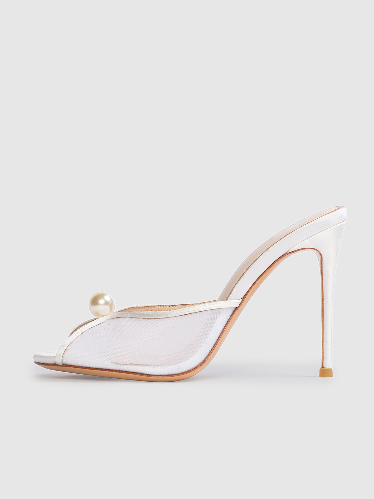 White Mesh Round-Toe Front Pearl High Heels