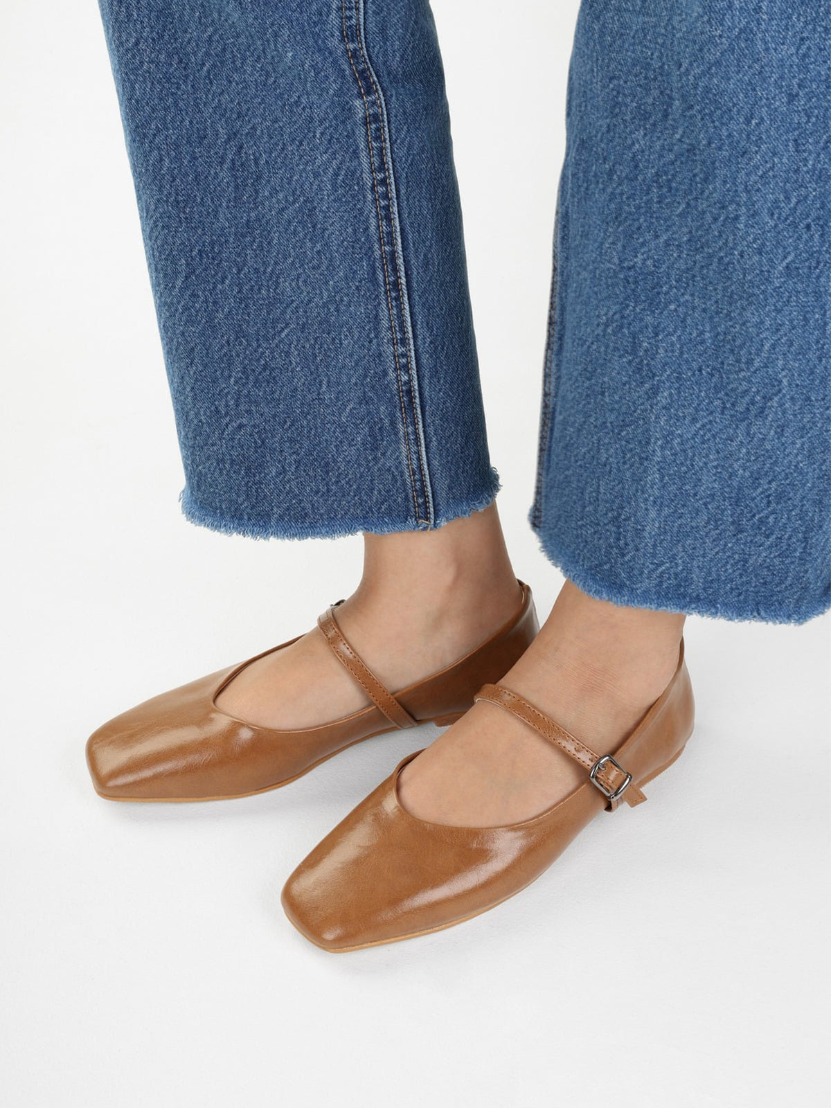 Caramel Square-Toe Buckle Bridge Strap Stylish Ballet Flats