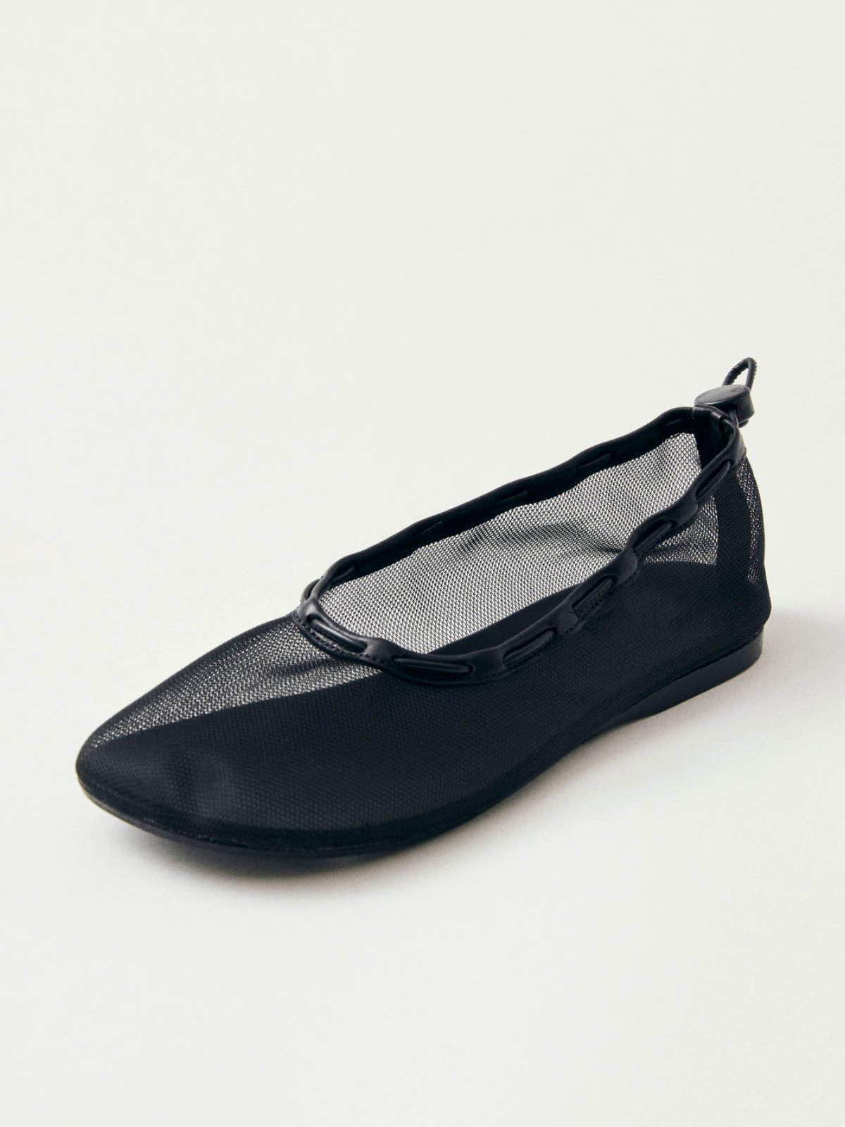 Drawstring Round-Toe Ballet Flats In Black Mesh