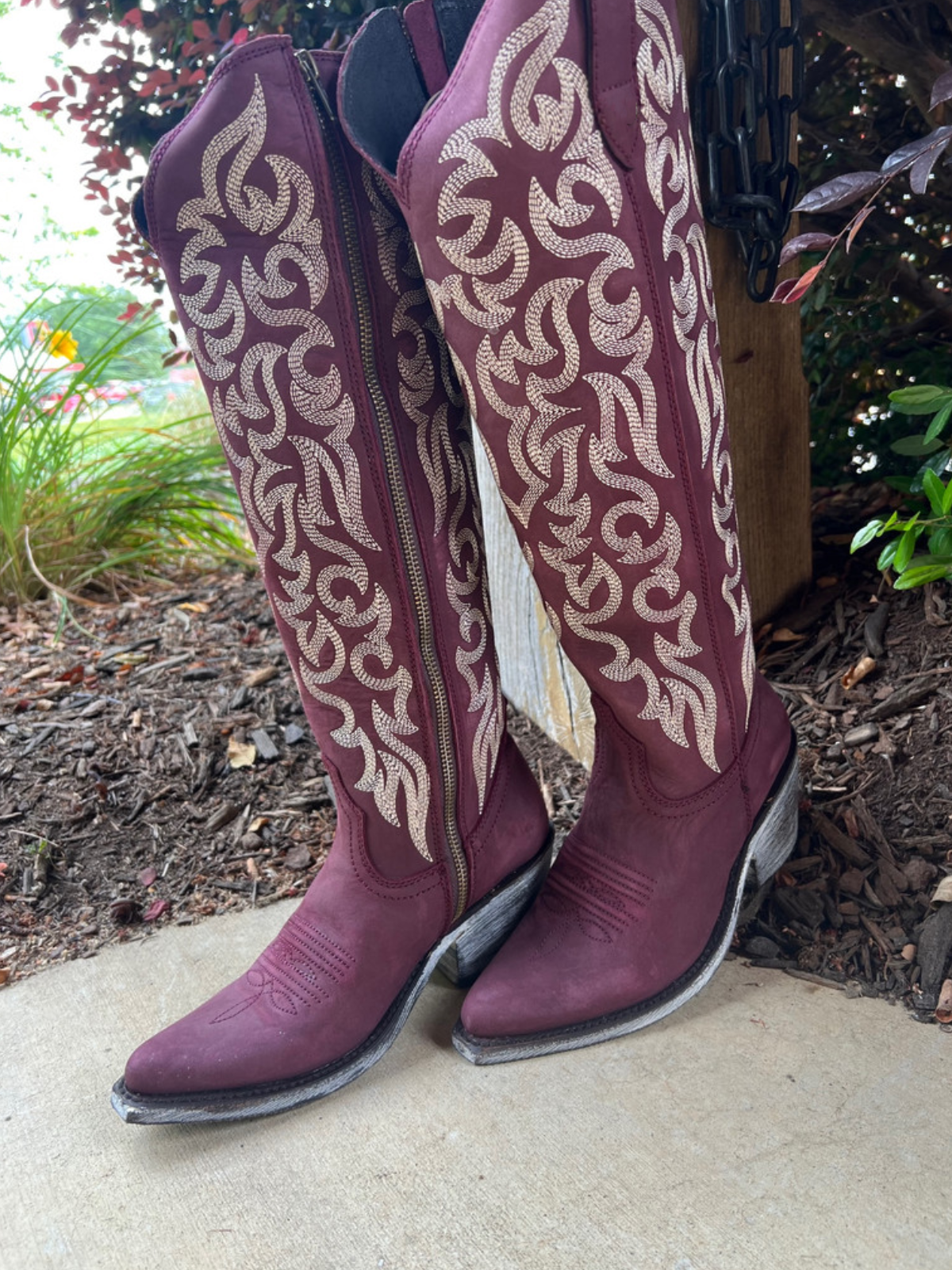 Round Pointed-Toe Embroidery Full-Zip Tall Knee High Cowgirl Boots - Burgundy