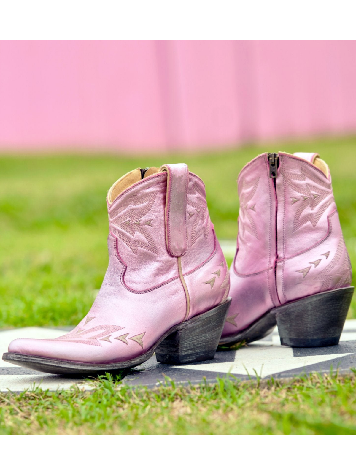 Metallic Almond-Toe Embroidery Full-Zip Mid Calf Cowgirl Boots - Pink