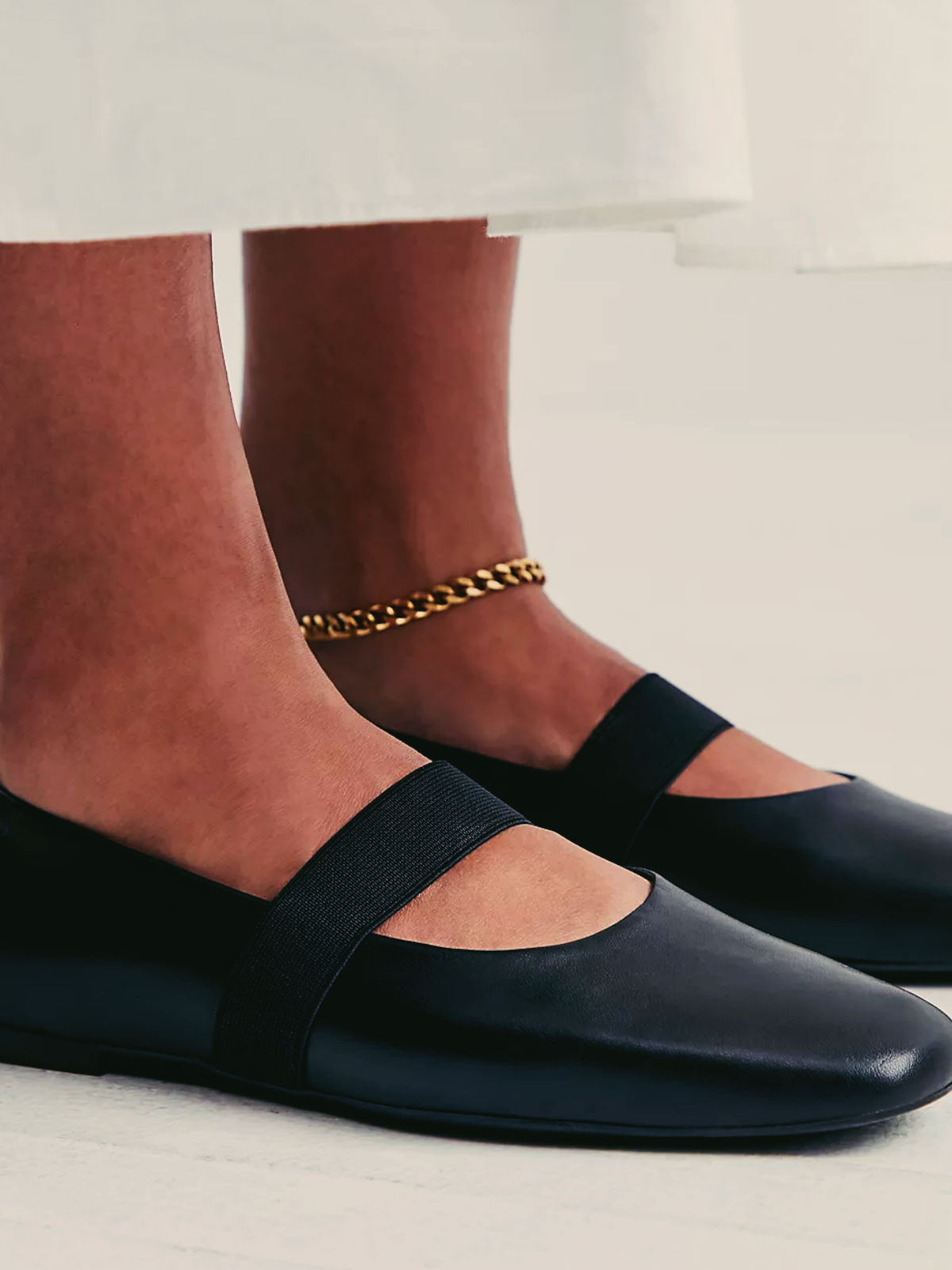 Black Square-Toe Flats Mary Janes With Wide Elastic Band