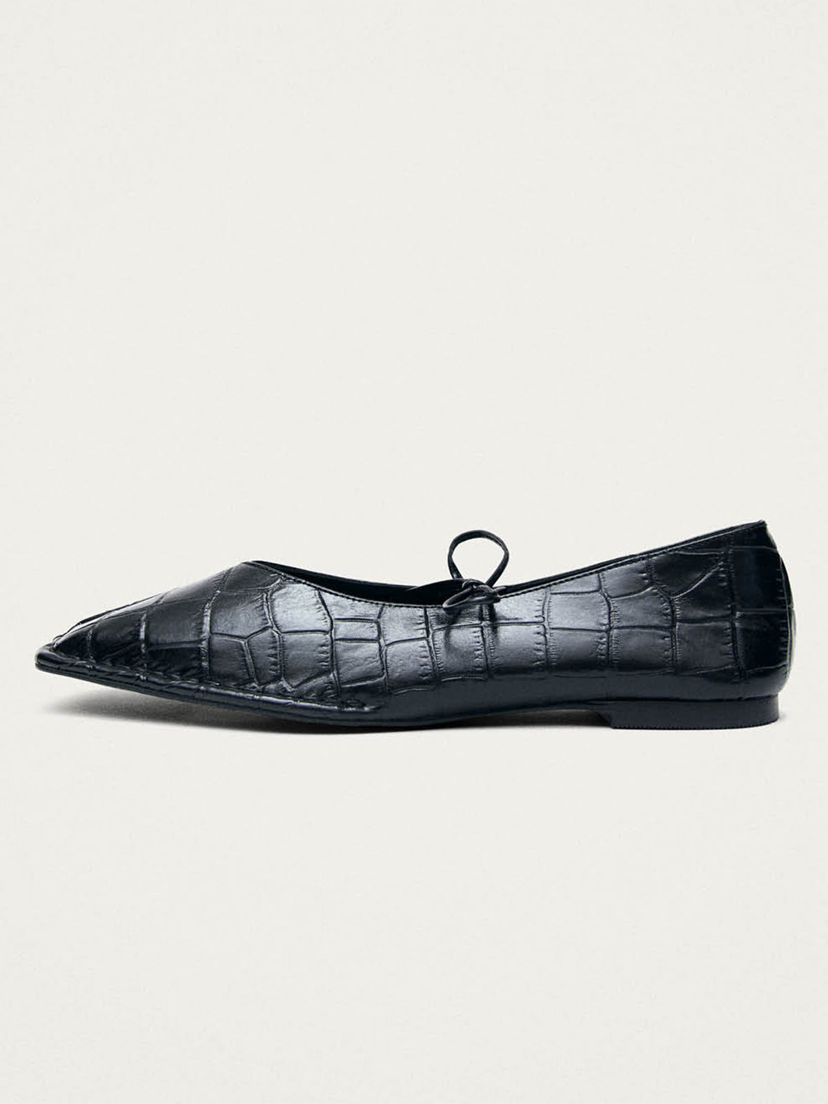 Black Crocodile Pattern Square-Toe Middle Strap Simple Chic Ballet Flats