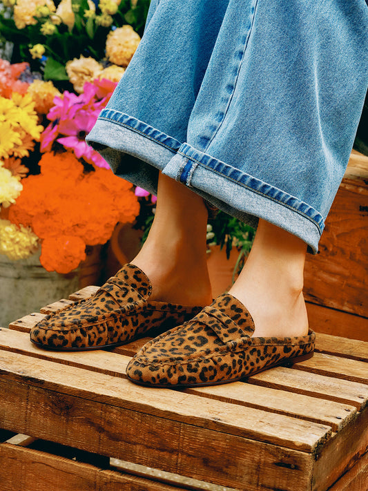 Leopard Faux Suede Round-Toe Stylish Slip-On Flats