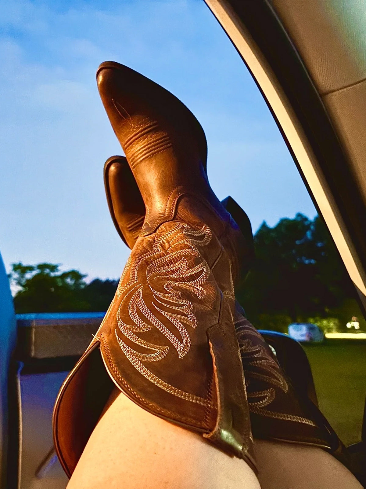 Mid Calf Almond-Toe Embroidery Cowgirl Boots - Brown