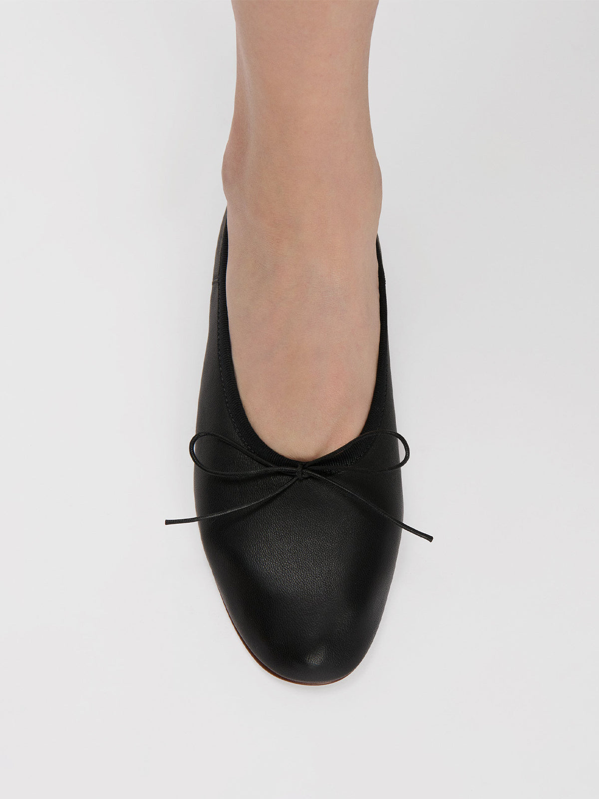 Black Round-Toe Front Chic Bow Slip-On Ballet Flats