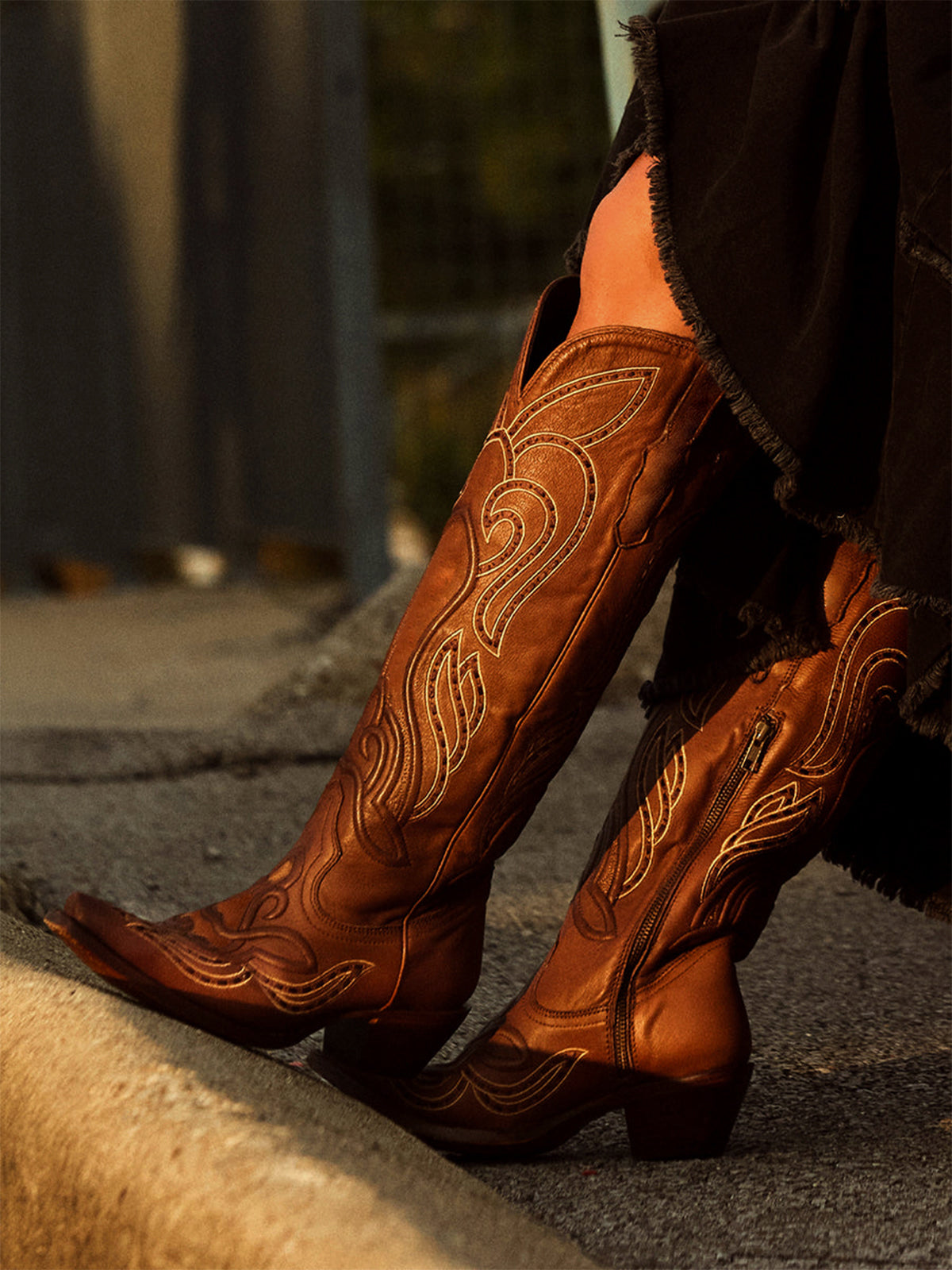 Tan Snip-Toe Embroidery And Running Stitch Half-Zip Chic Knee High Cowgirl Boots