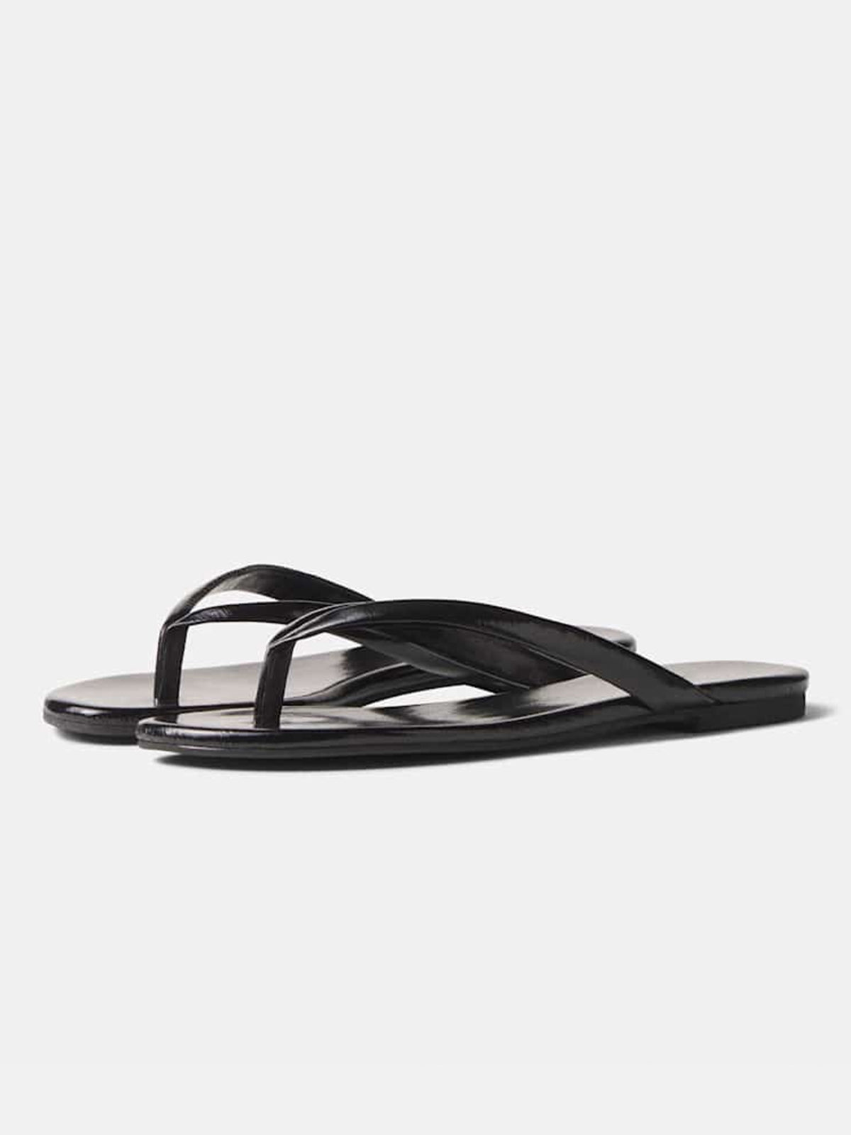 Black Eel Pattern Round-Toe Flip-Flop Simple Sandals Flats