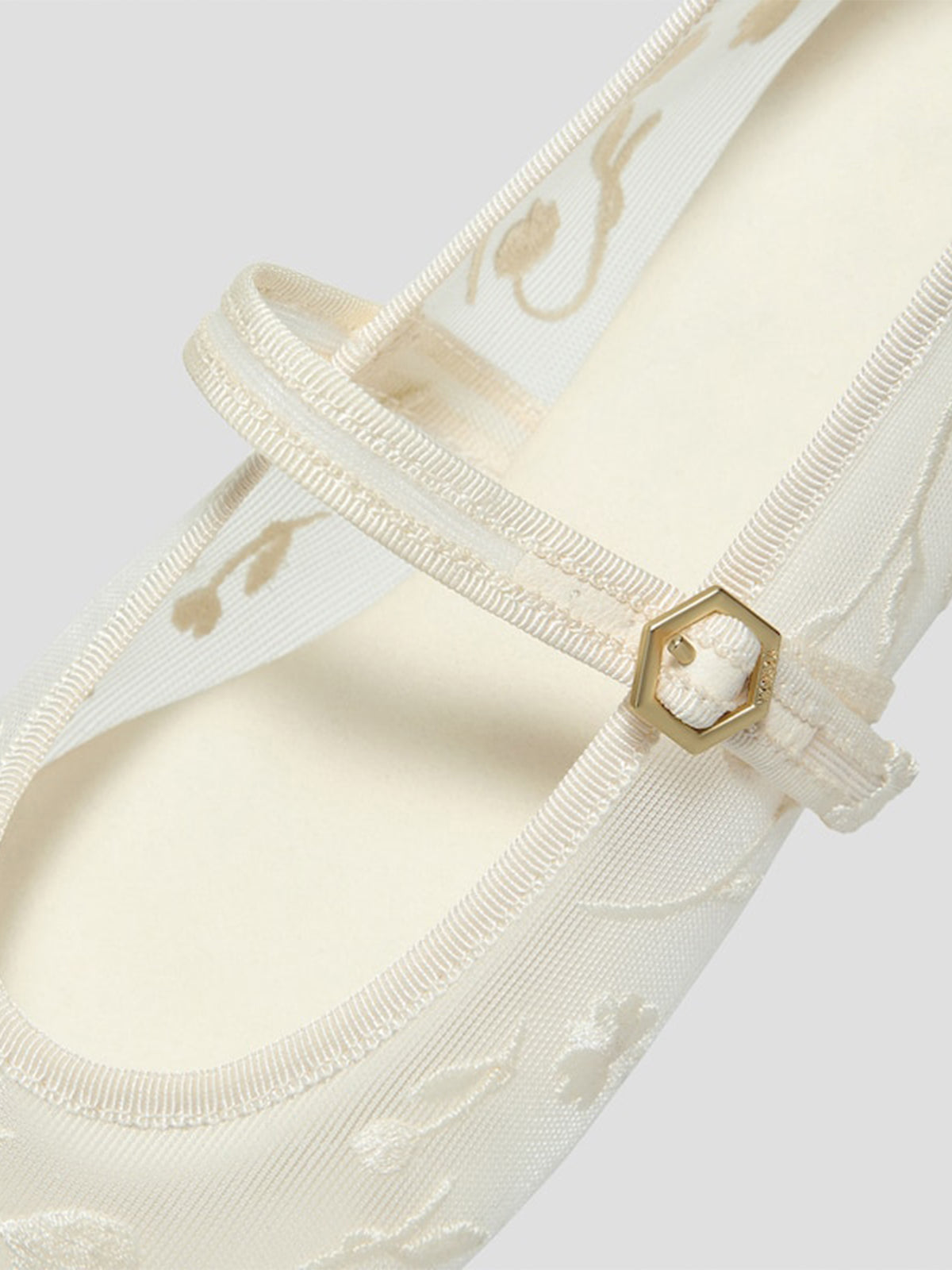 Mesh And Satin Square-Toe Floral Embroidery Mary Jane Flats - Cream