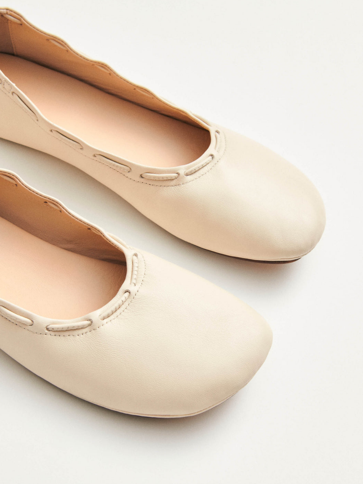 Drawstring Round-Toe Ballet Flats In Cream Vegan Leather