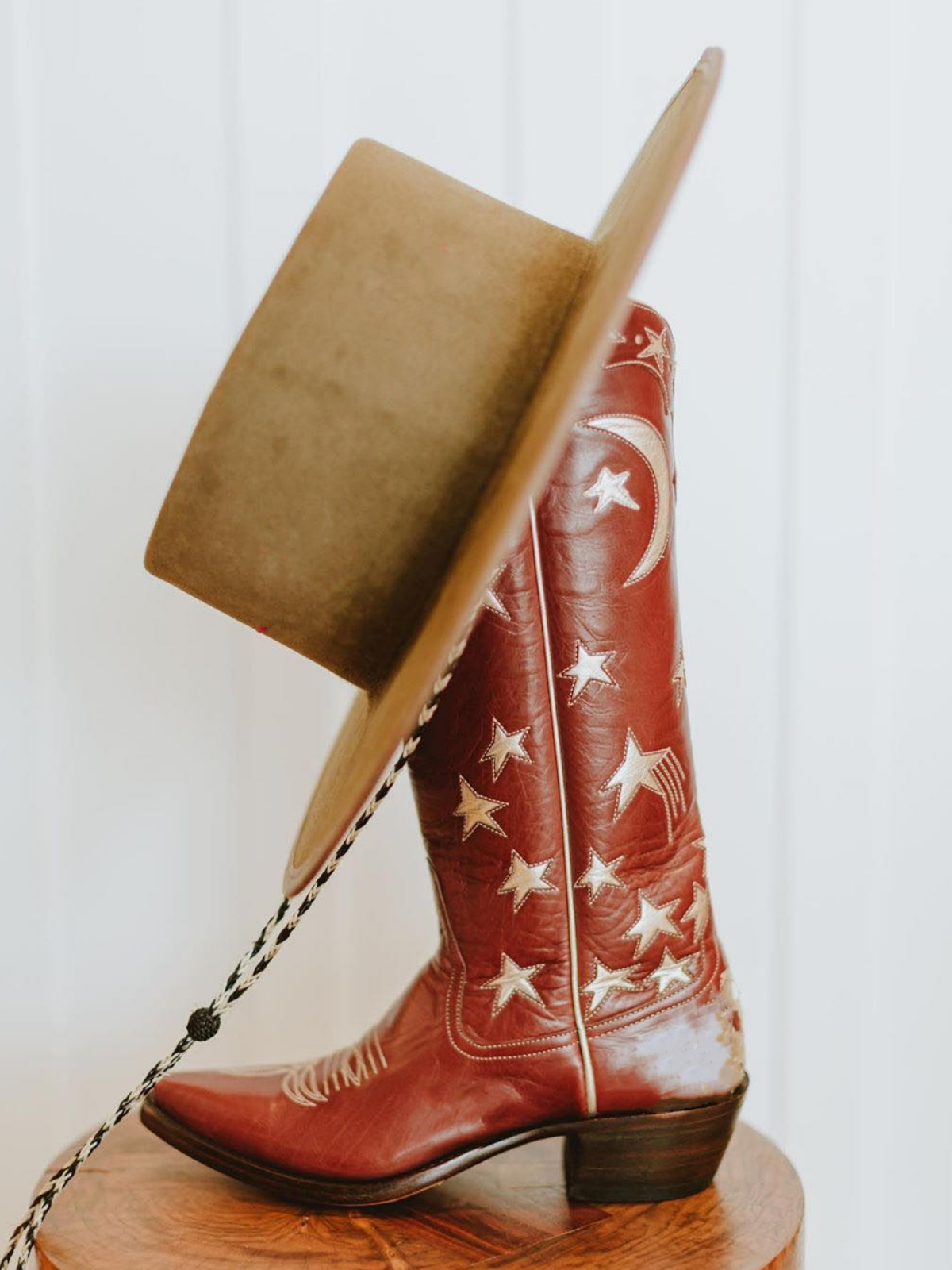 Metallic Moon Star Inlay Applique Mid Calf Cowgirl Tall Boots - Brown / Pale Gold