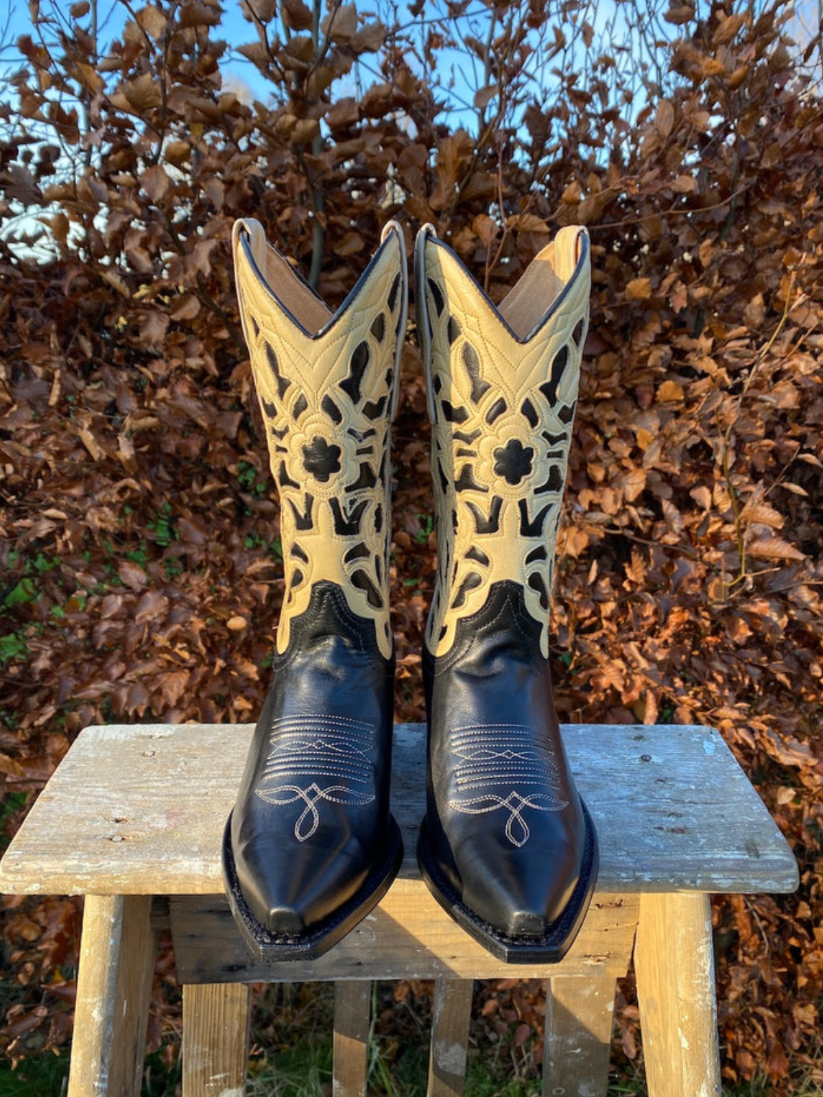 Contrast Black And Beige Snip-Toe Floral Inlay Embroidery Wide Mid Calf Cowgirl Boots