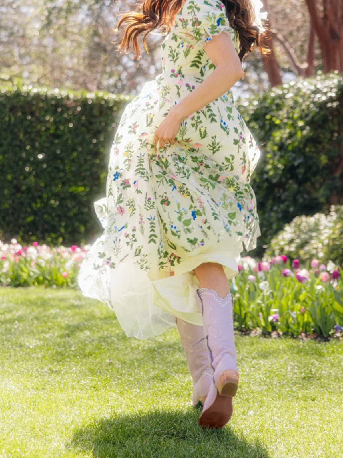 Almond-Toe Elegant Flowers Embroidery Knee High Half-Zip Cowgirl Boots - Lavender