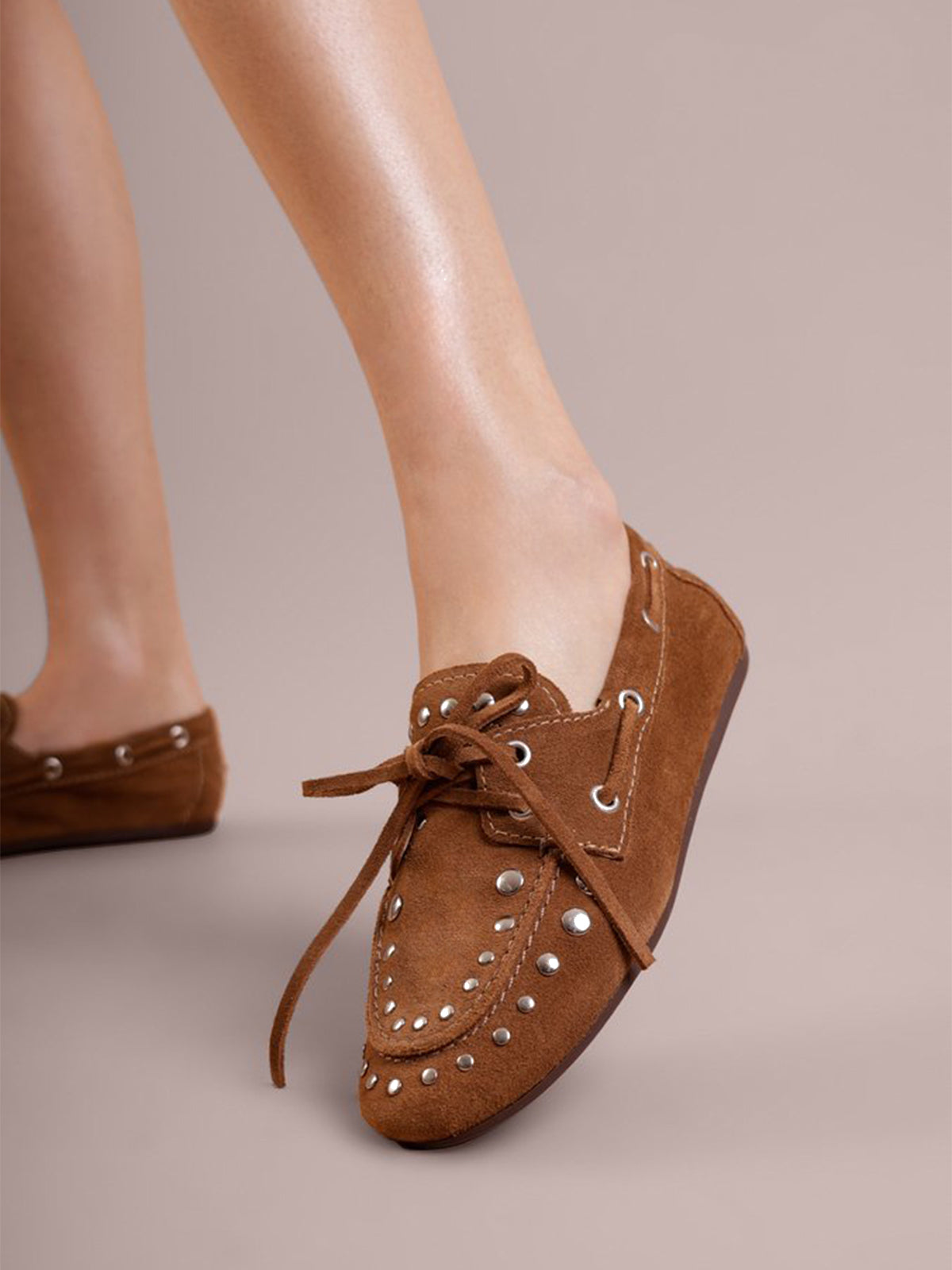 Caramel Faux Suede Round-Toe Studs And Bow Classic Boat Shoes Flats