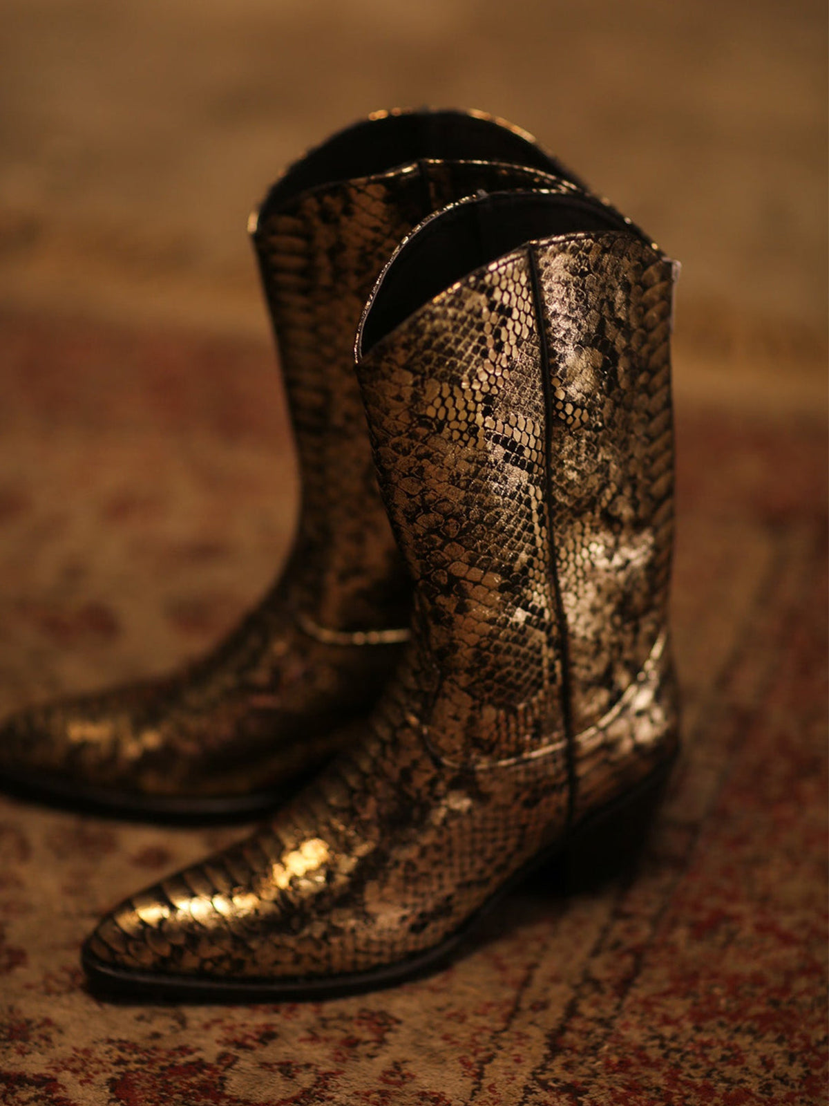 Metallic Snakeskin Print Round-Toe Back Full-Zip Simple Cowgirl Boots