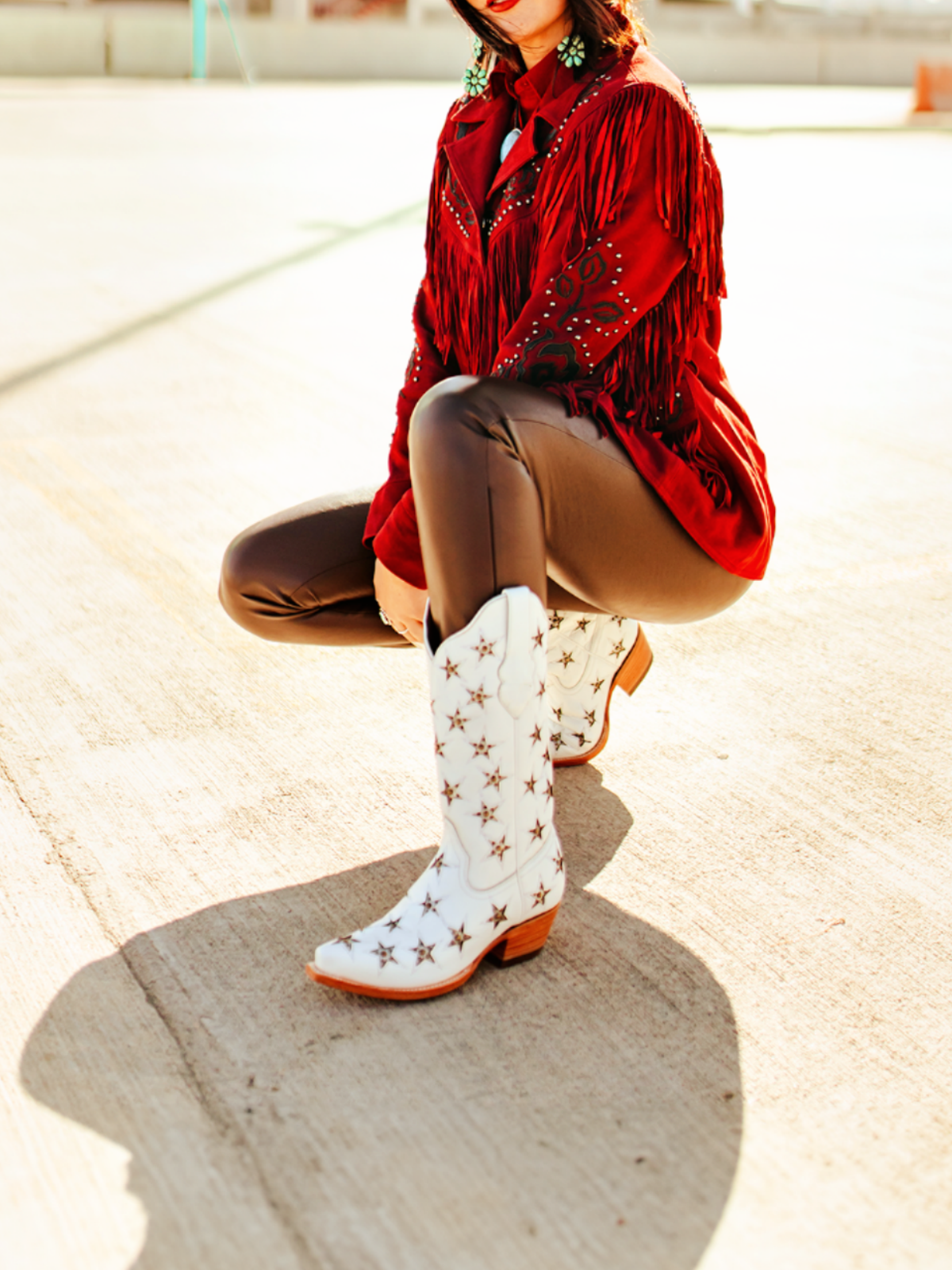 White Studded Snip-Toe Mid Calf Western Boots Cowgirl Boots With Silver Star Inlay