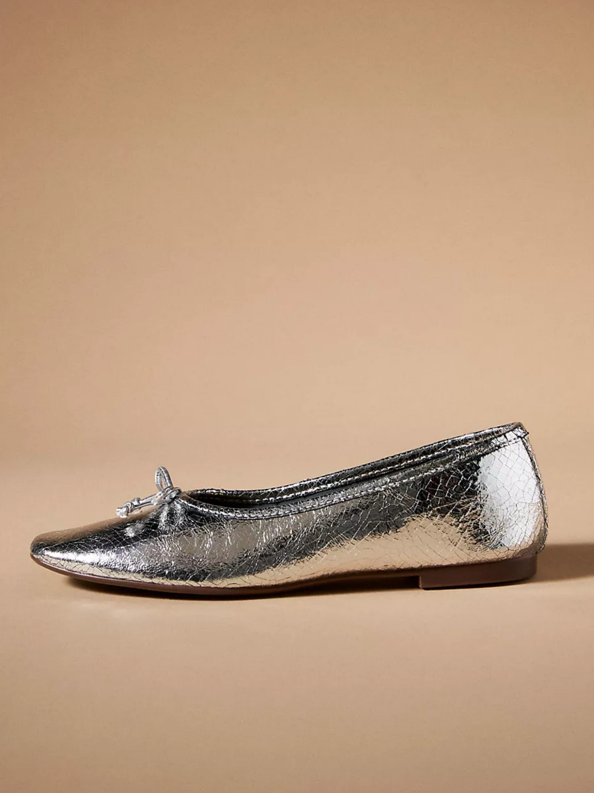 Women's Metallic Silver Crinkle Bow Ballet Flats With Slightly Square Toe