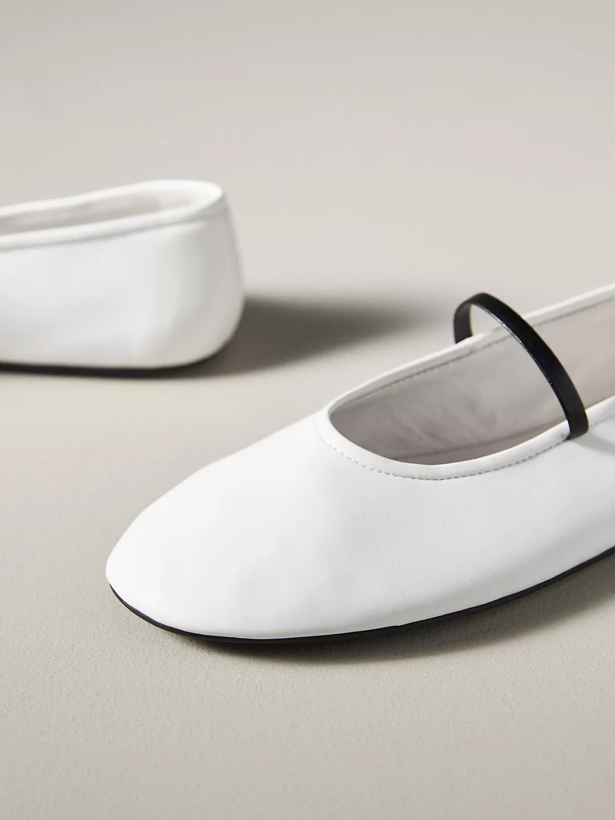 White Square-Toe Elastic Strap Ballet Flats