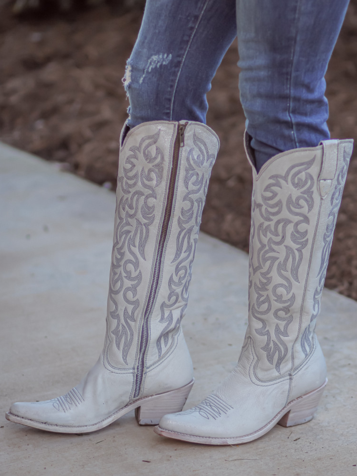 Round Pointed-Toe Embroidery Full-Zip Tall Knee High Cowgirl Boots - Beige