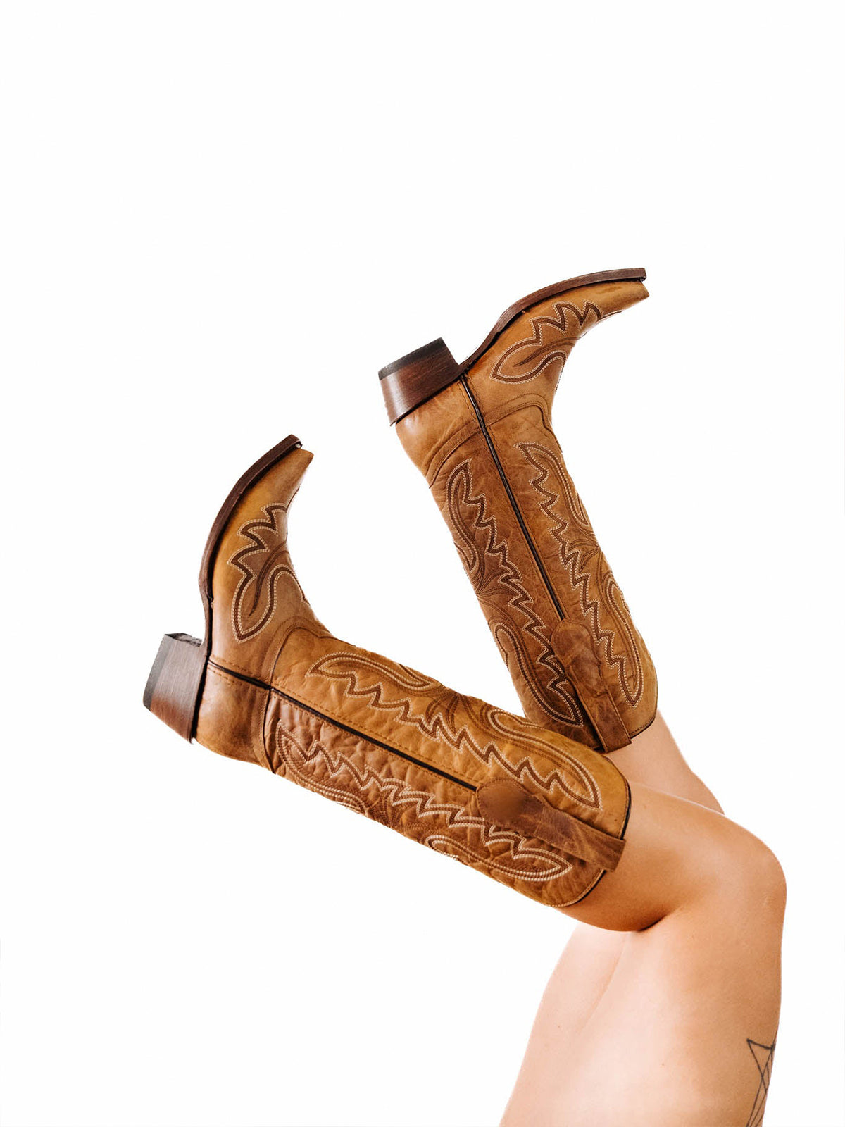 Snip-Toe Sleek Embroidery Mid Calf Cowgirl Boots For Woman - Camel