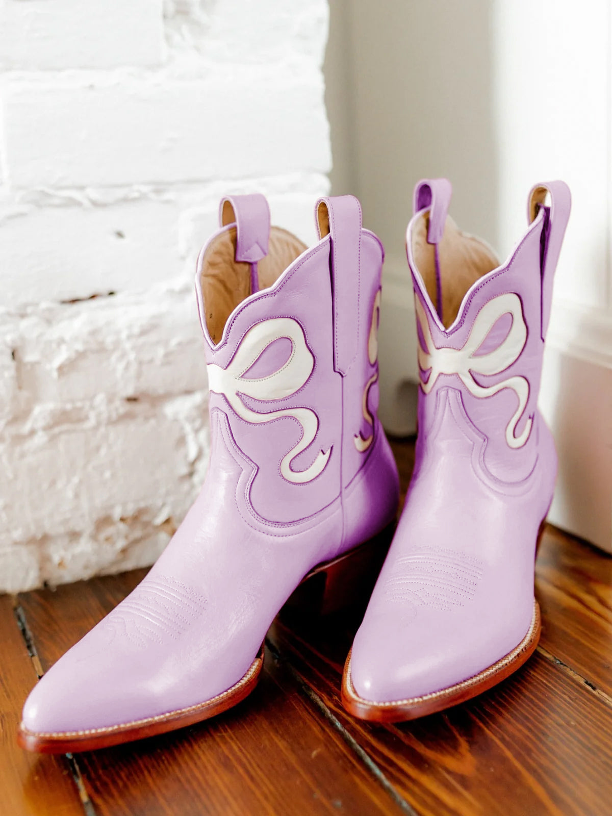 Purple Almond-Toe Ankle Western Boots With White Bowknot Inlay