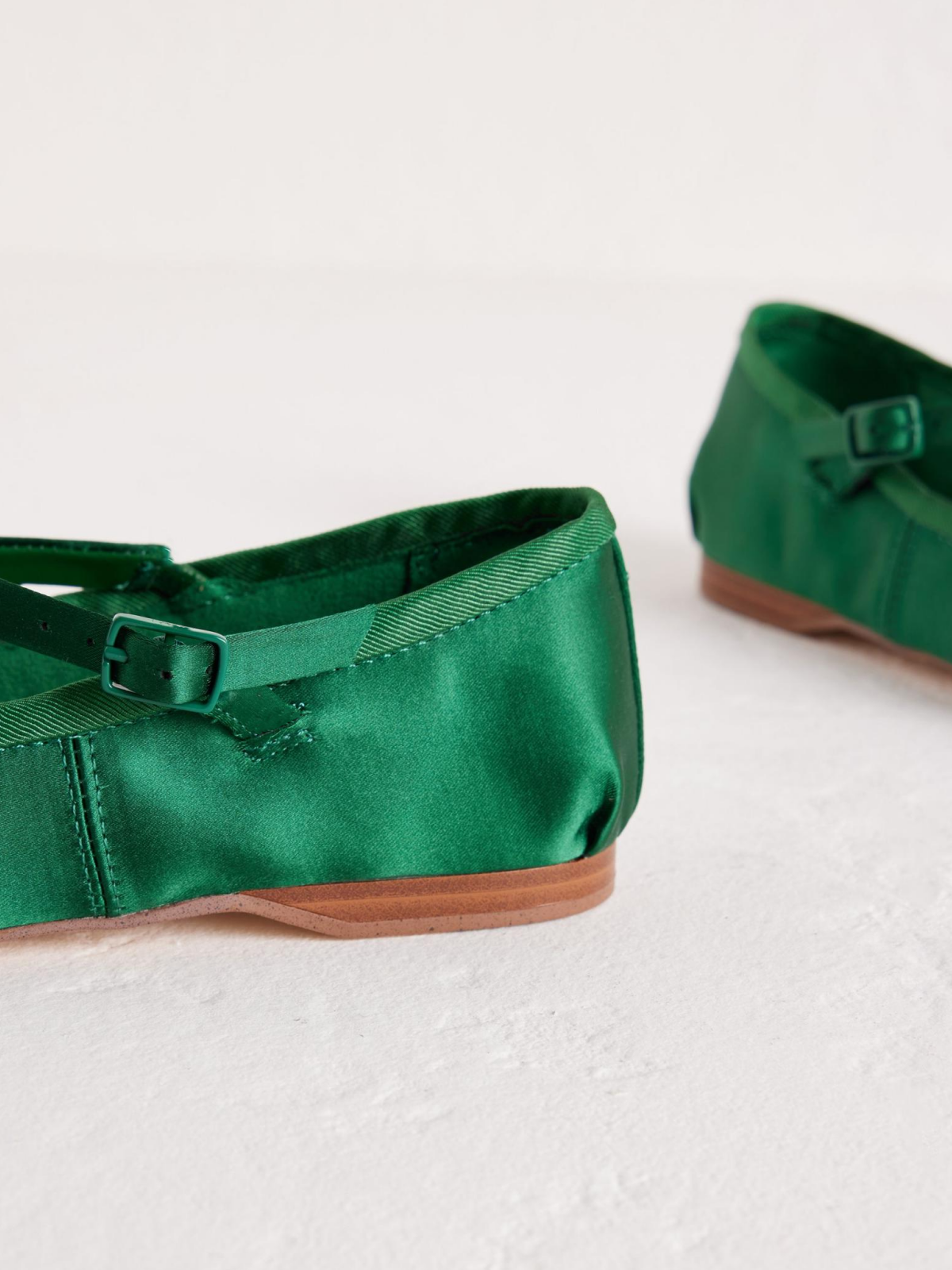 Satin Green Bow Ballerina Flats With Crossed Buckled Strap