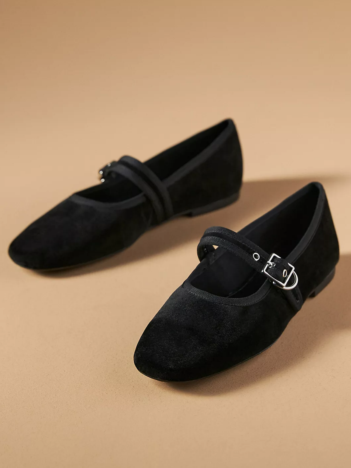 Black Velvet Round-Toe Ballet Mary Jane Flats With Bridge Buckle Strap