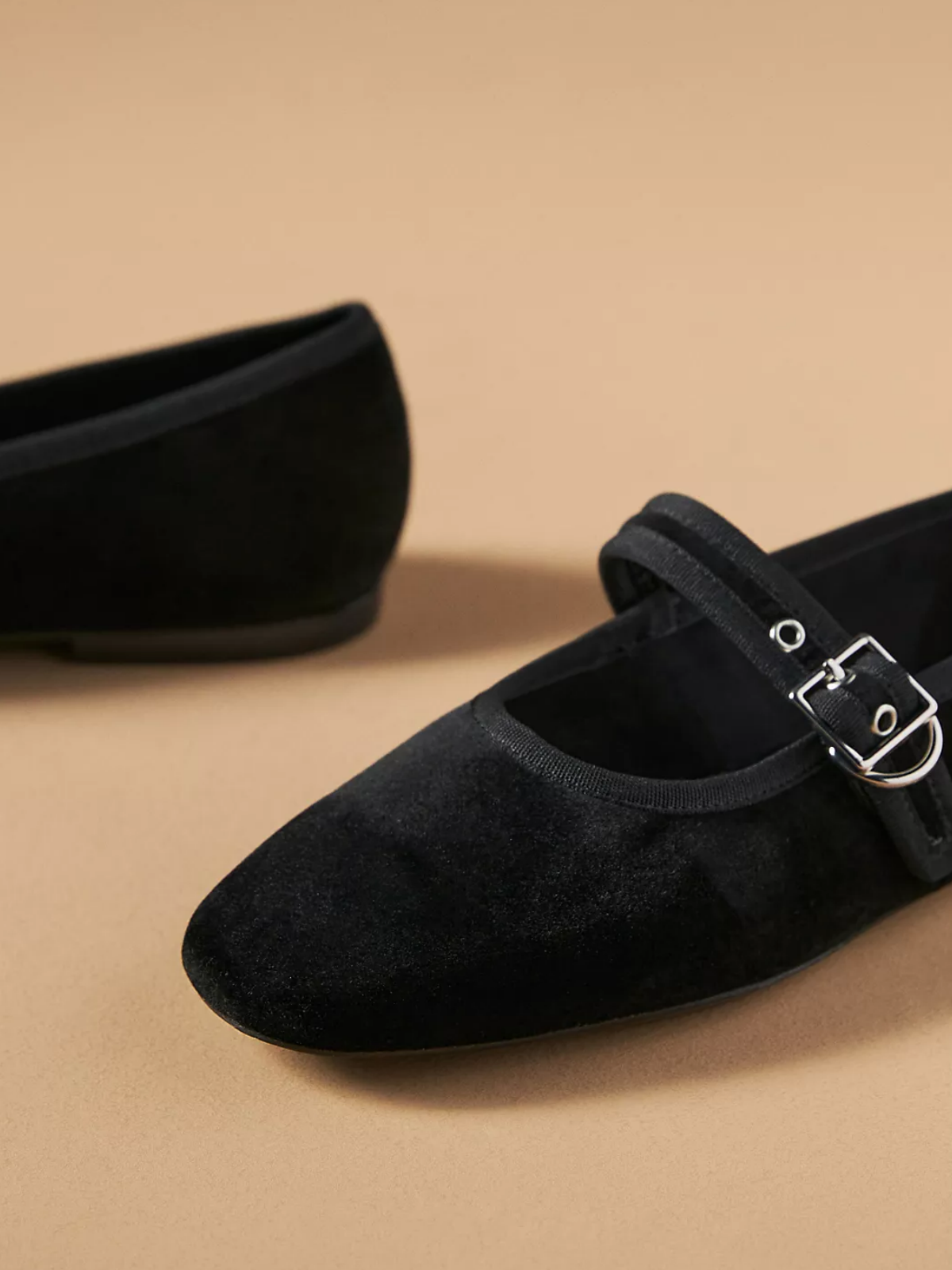 Black Velvet Round-Toe Ballet Mary Jane Flats With Bridge Buckle Strap