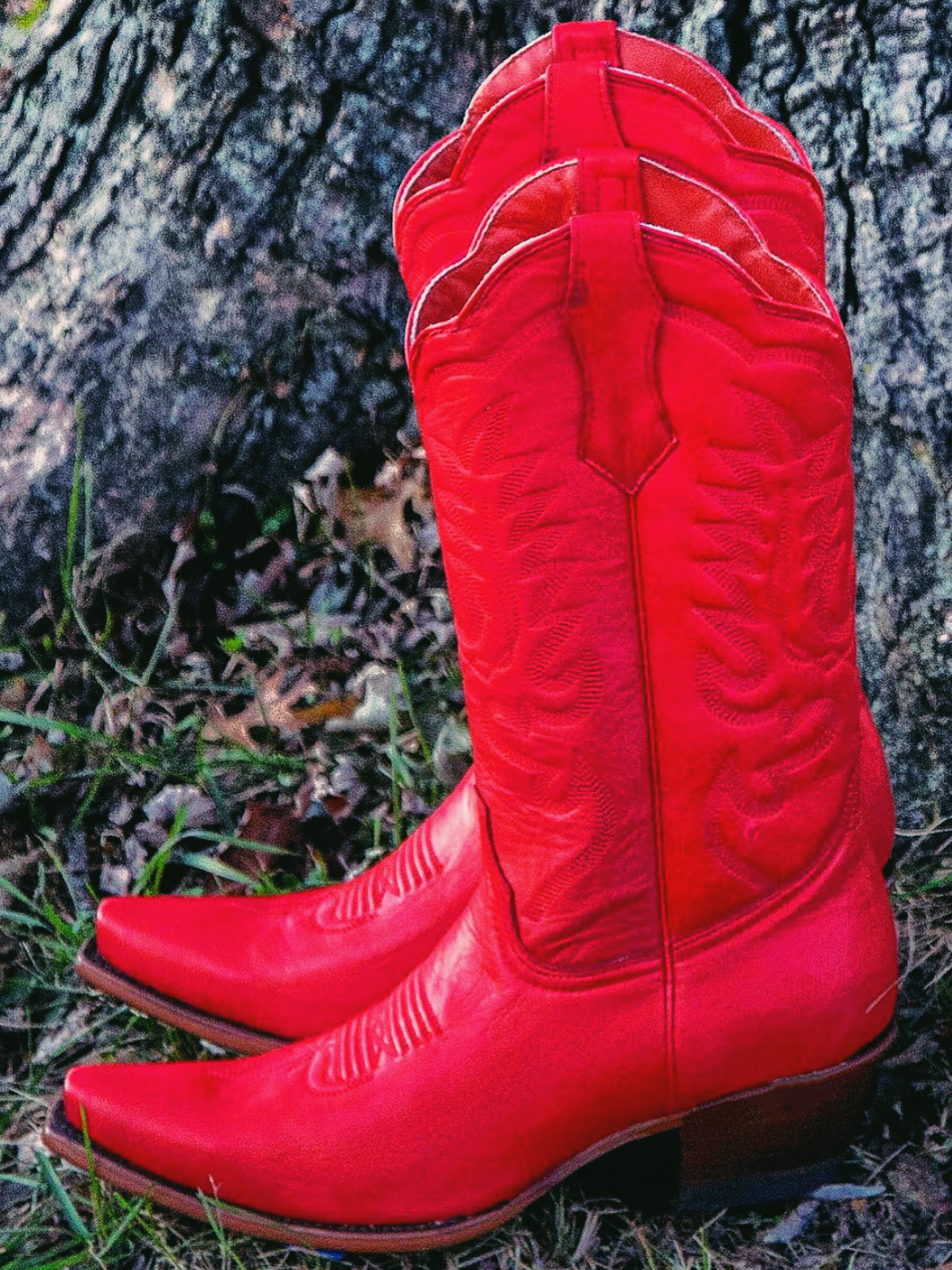 Red Embroidered Snip-Toe Mid Calf Western Boots Wide Calf Cowgirl Boots