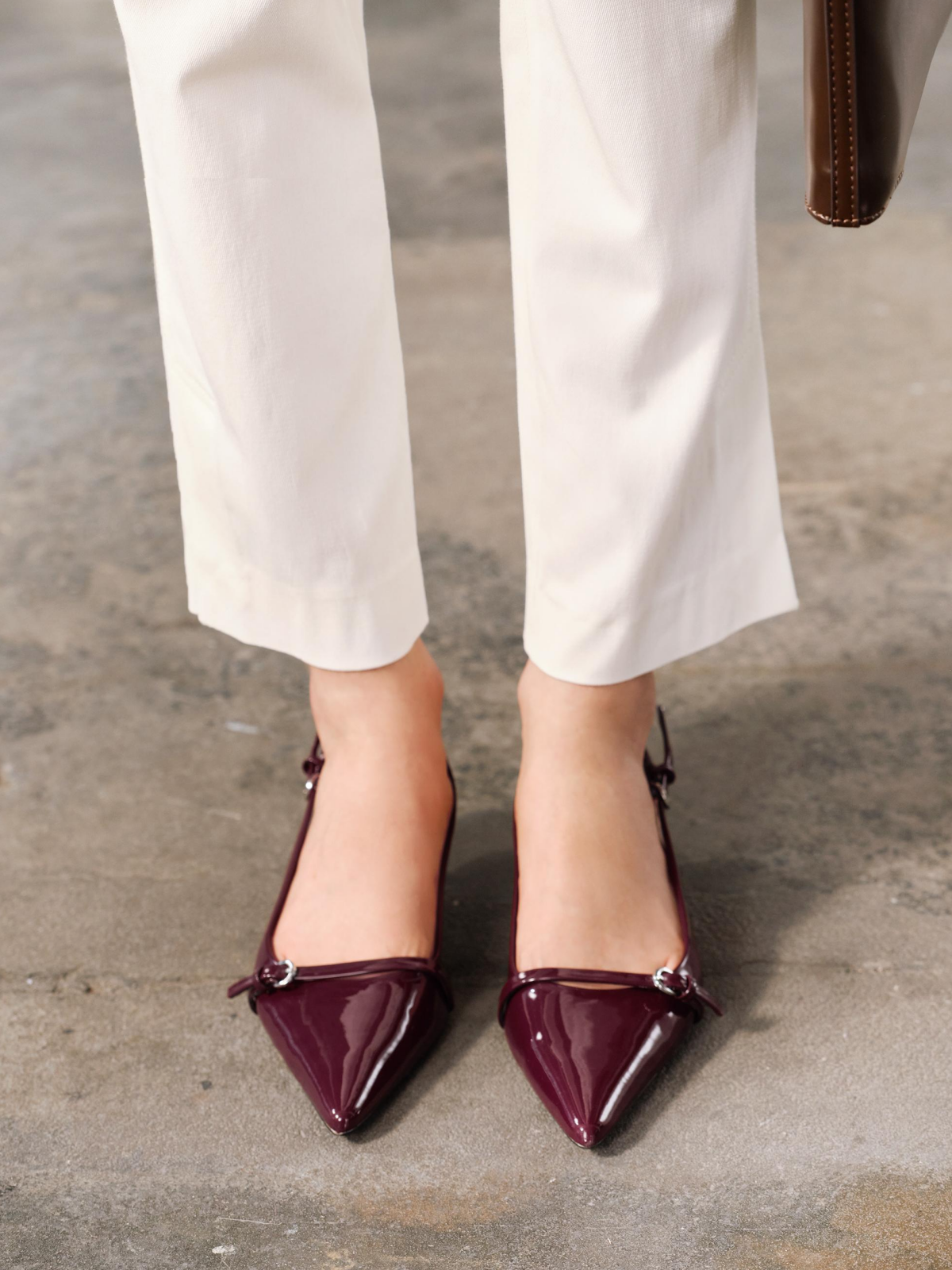 Patent Maroon Kitten Heels Slingback Courts Scarpin Pumps with Buckled Strap