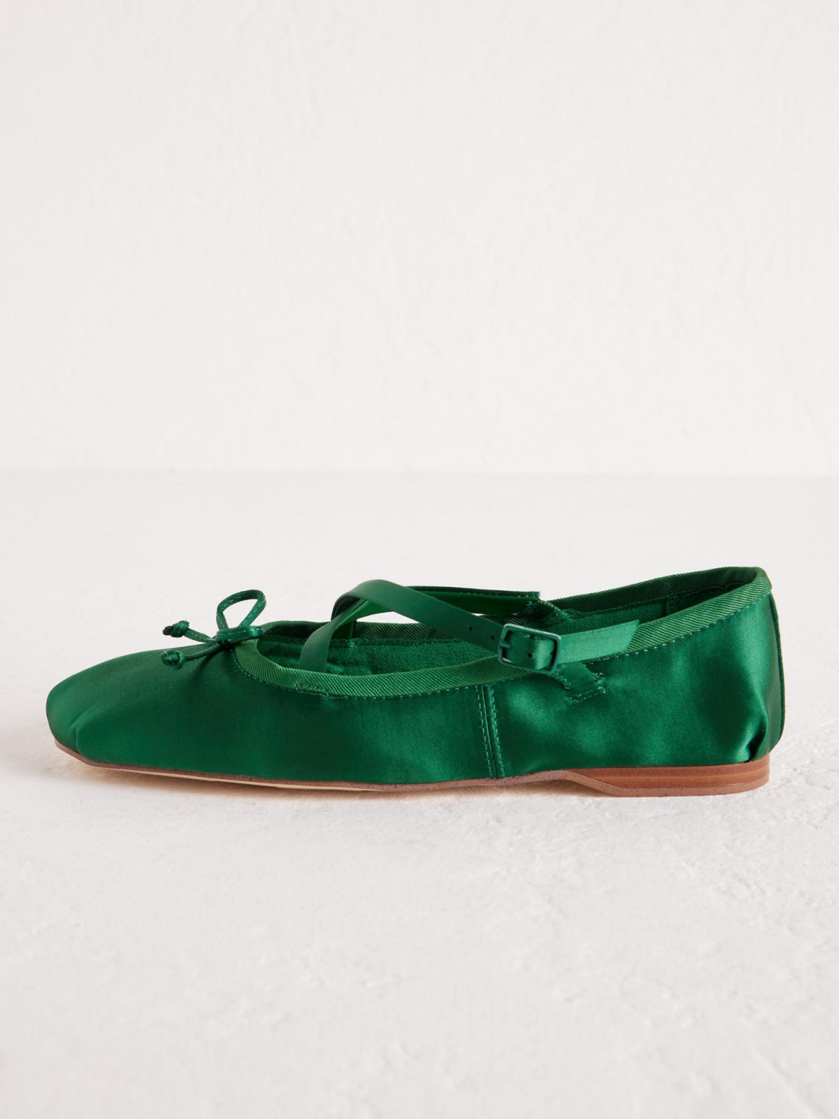 Satin Green Bow Ballerina Flats With Crossed Buckled Strap