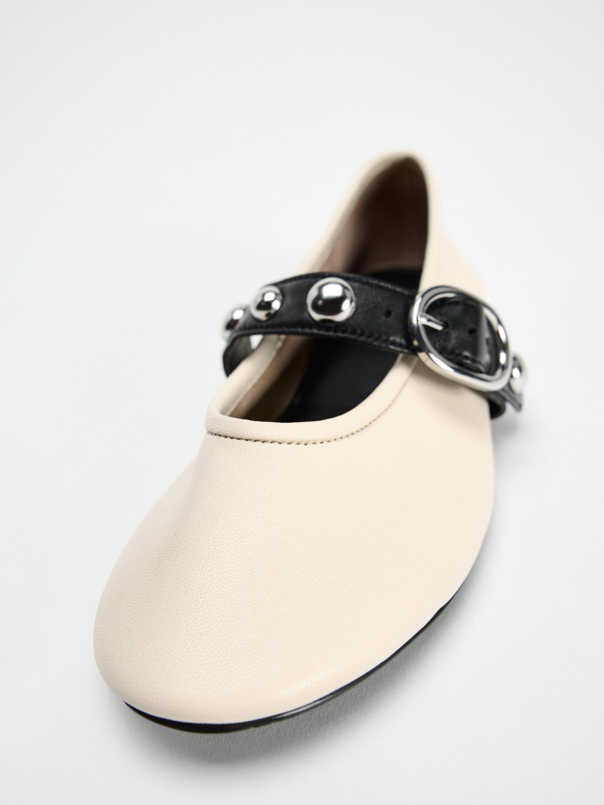 Ivory Round-Toe Studded Strap With Buckle Closure At Instep Ballet Flats