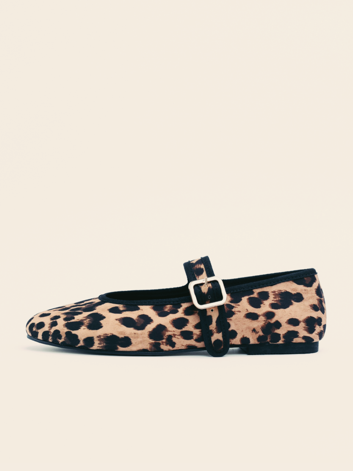 Leopard Printed Buckled Detailed Oval Ballet Flats Mary Janes With Wide Strap