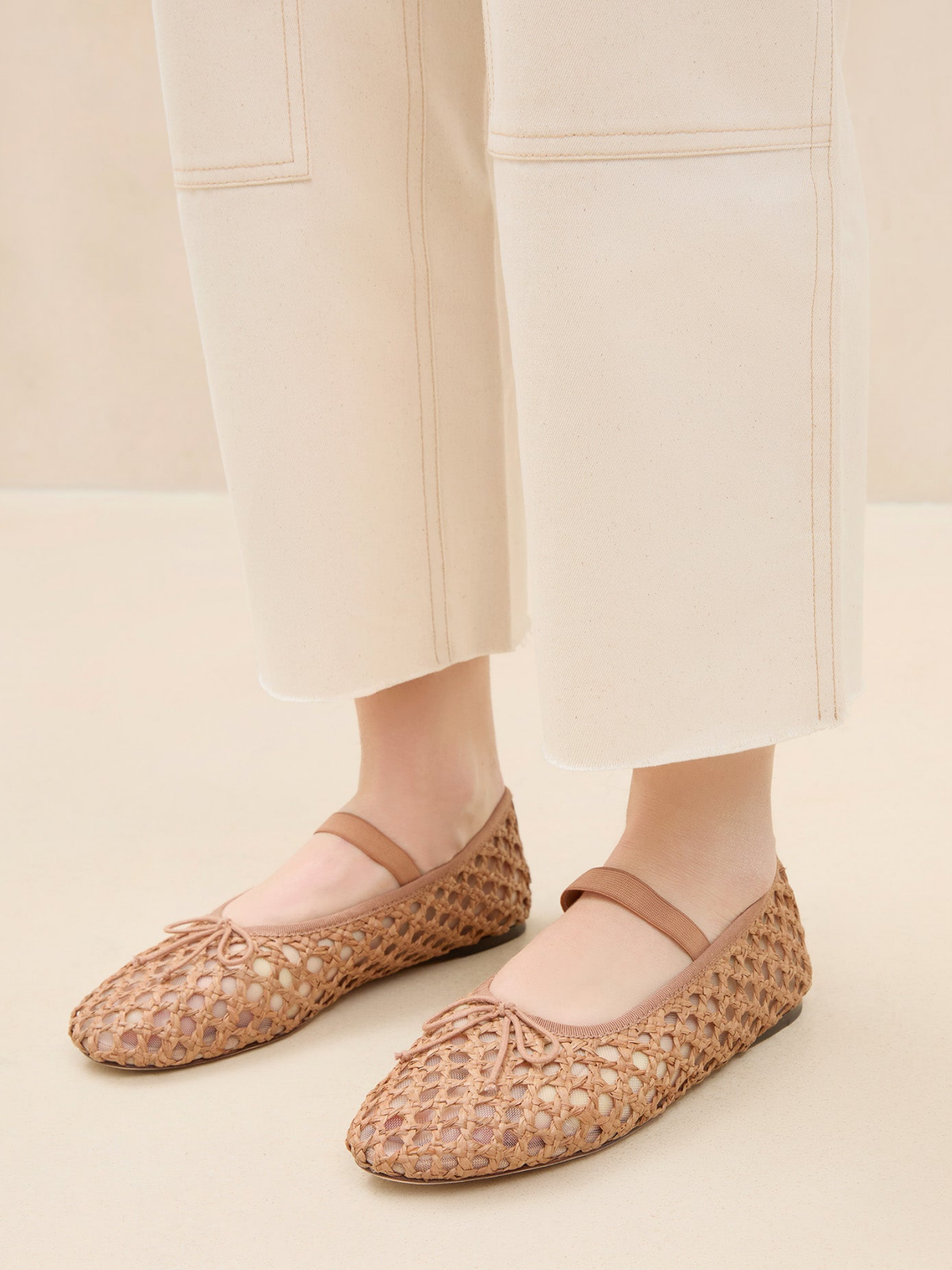 Tan Almond-Toe Straw-Woven Elastic Bridge Strap Bow Mesh Ballet Flats