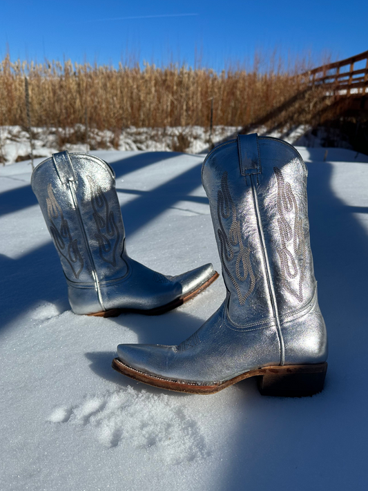 Flame Embroidery Snip-Toe Wide Mid Calf Tall Cowgirl Boots - Metallic Silver