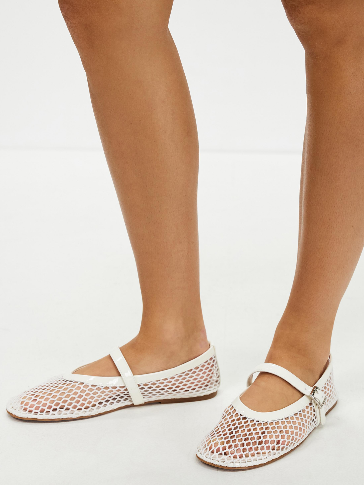 Fishnet Round-Toe Ballet Flats Mary Janes With Buckled Strap In White