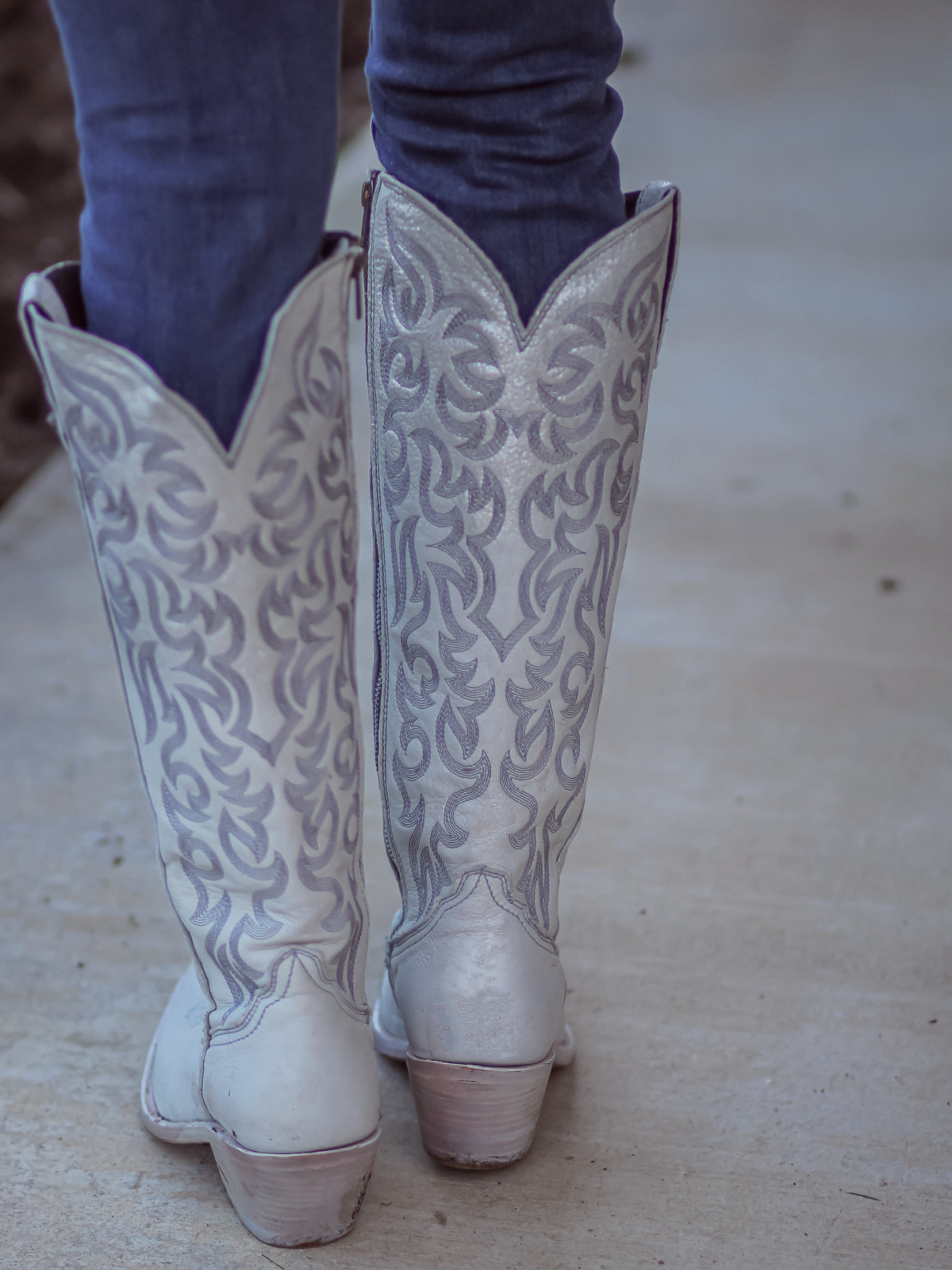 Round Pointed-Toe Embroidery Full-Zip Tall Knee High Cowgirl Boots - Beige