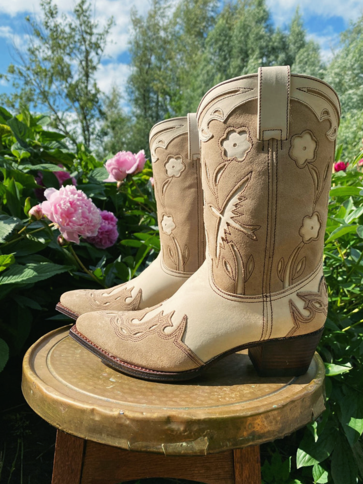 Contrast Ivory And Tan Faux Suede Pointed-Toe Wide Mid Calf Cowgirl Boots With Flower Inlay