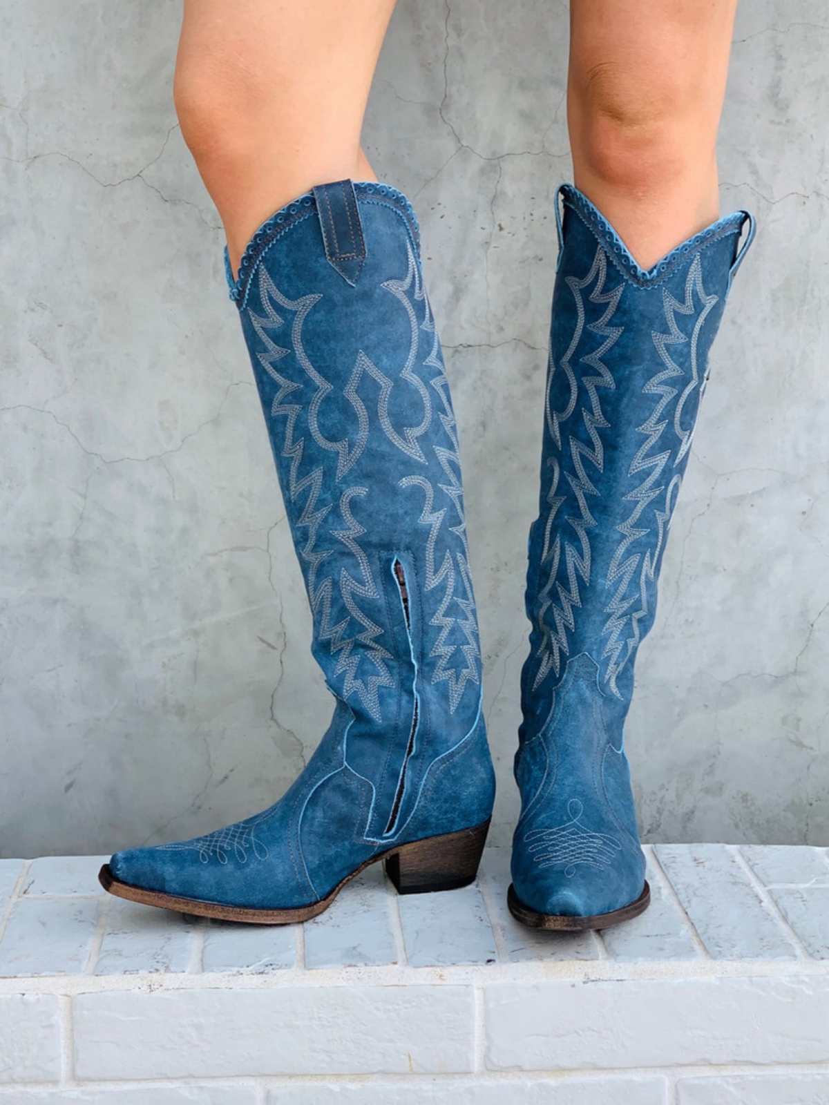 Snip-Toe Classic Embroidery Half-Zip Knee High Tall Cowgirl Boots - Blue