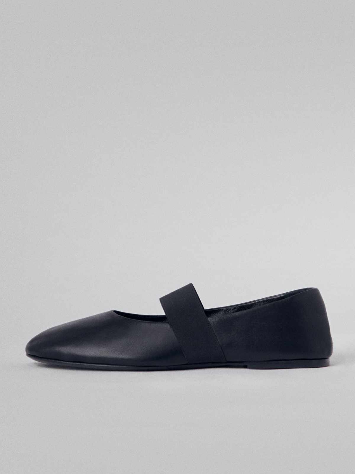 Black Round-Toe Ballet Flats Mary Janes With Wide Elastic Band