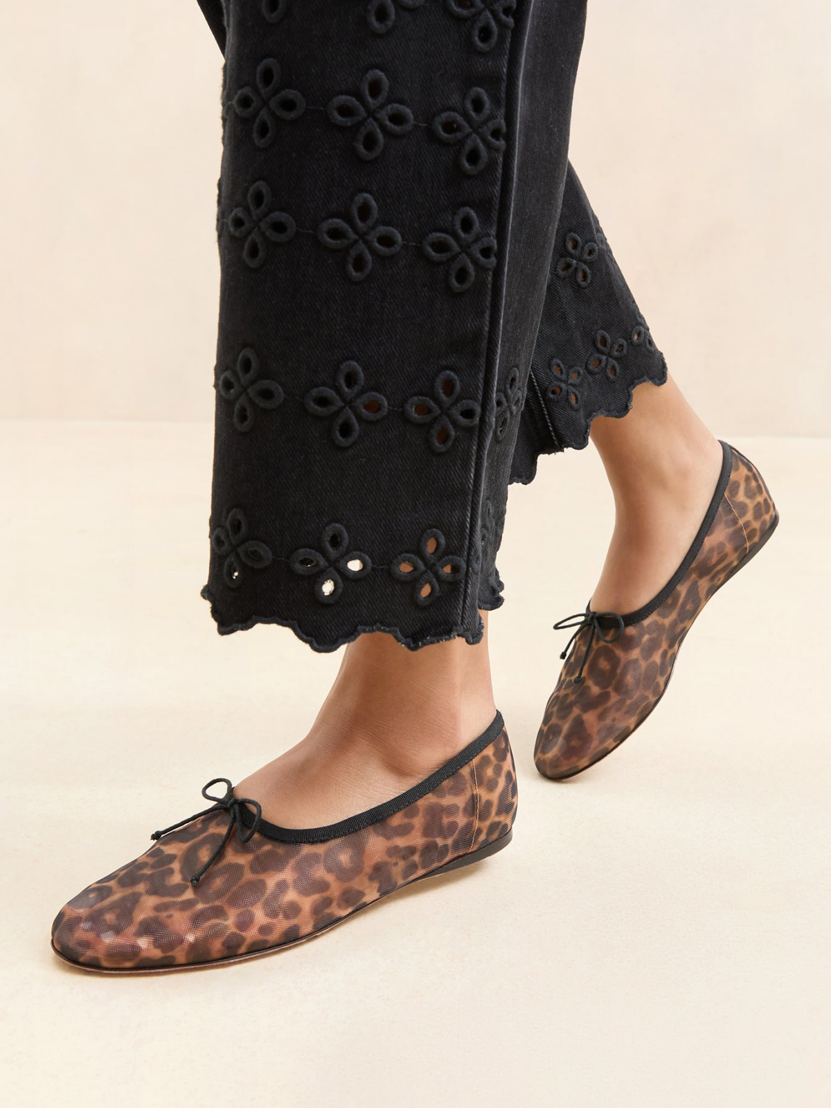 Leopard Mesh Almond-Toe Ballet Bow Flats