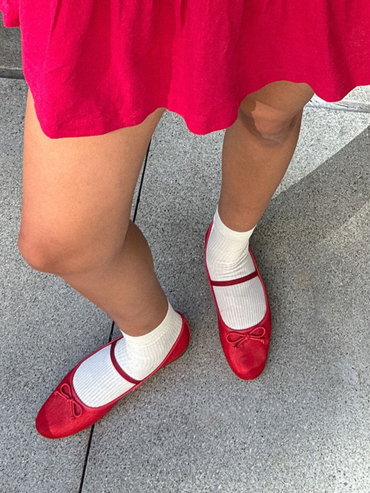 Bow Round-Toe Ballet Flats Mary Janes in Red Mesh