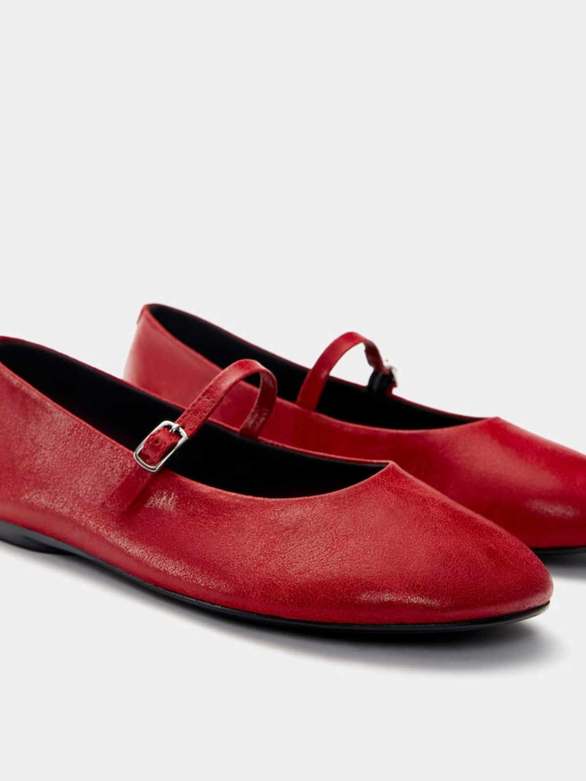 Buckled Detailed Strappy Oval Ballet Flats Mary Janes In Red