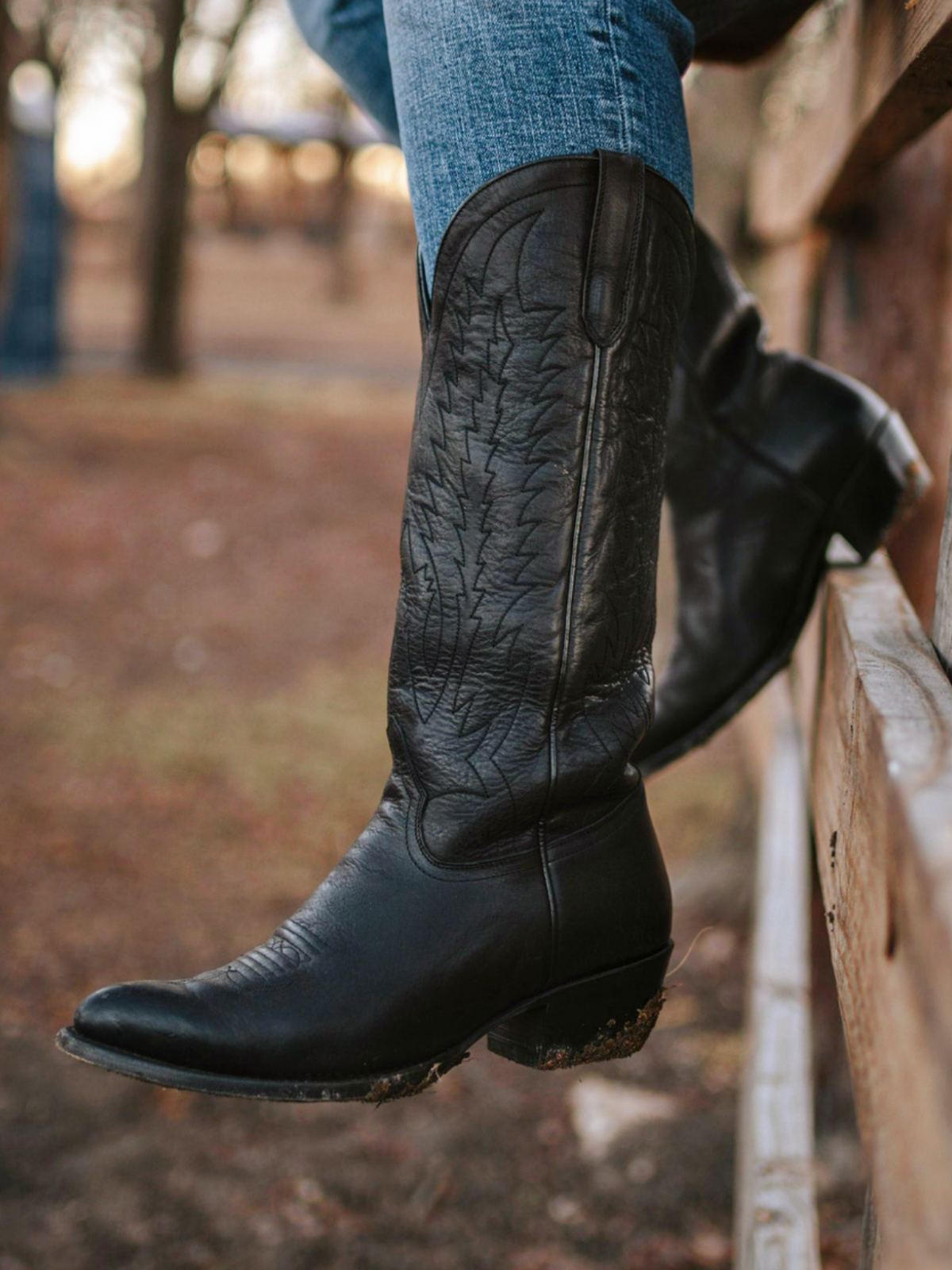 Black Embroidery Pointed-Toe Wide Mid Calf Cowgirl Boots Western Boots