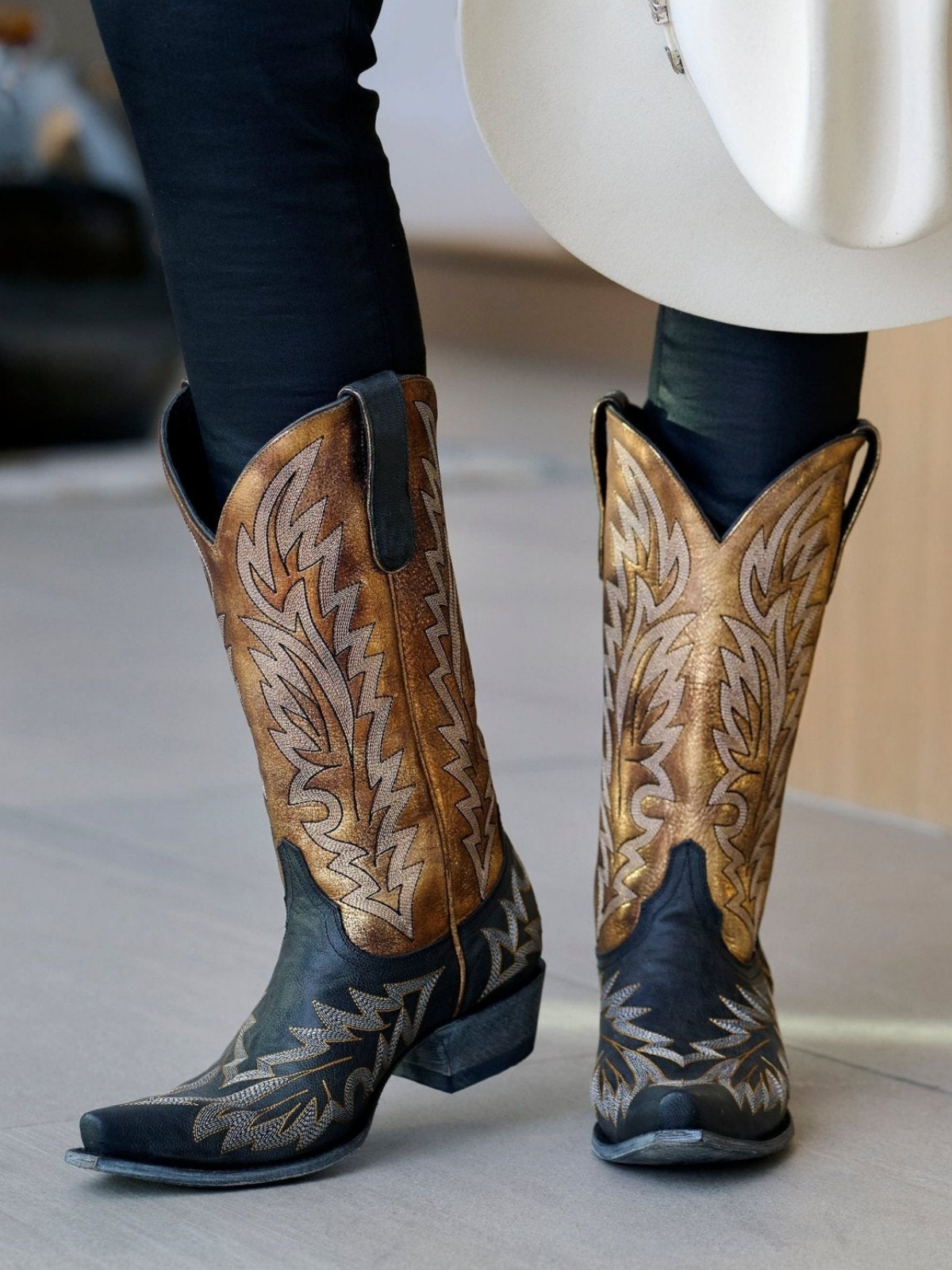 Contrast Black And Metallic Bronze Snip-Toe Embroidery Wide Mid Calf Cowgirl Boots