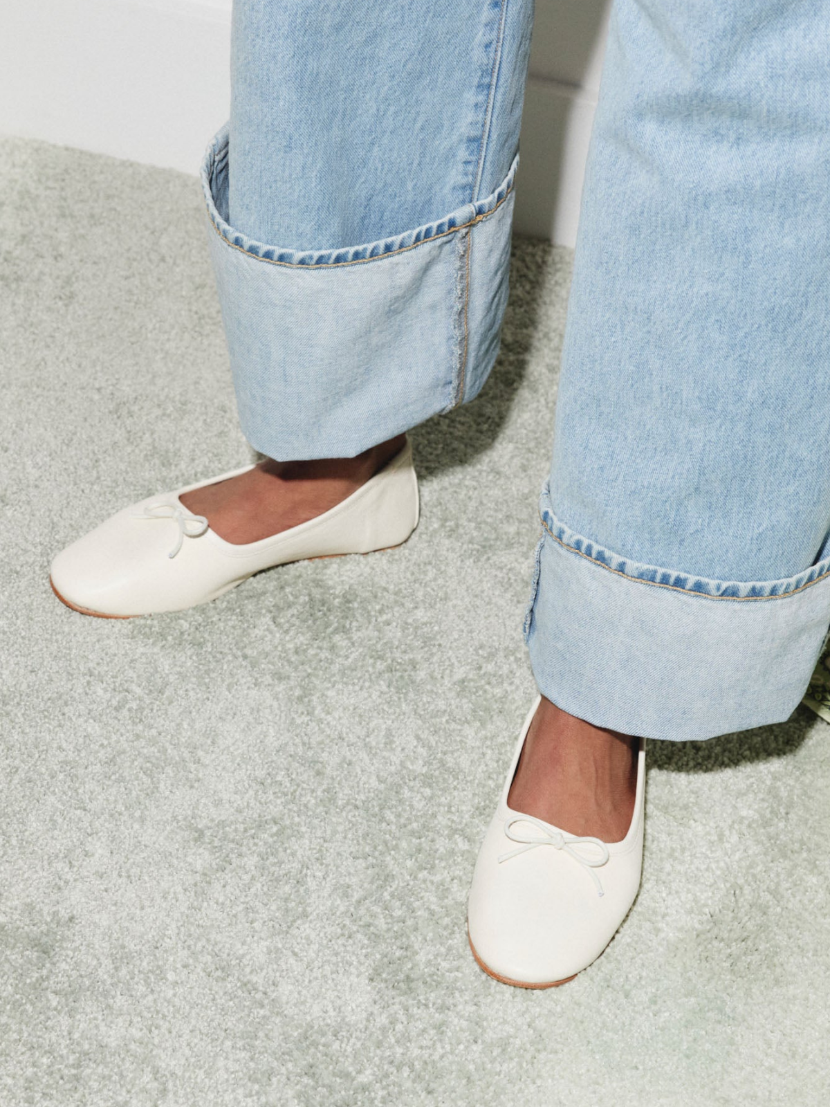 Bow Round-Toe Ballerina Flats In White Vegan Leather