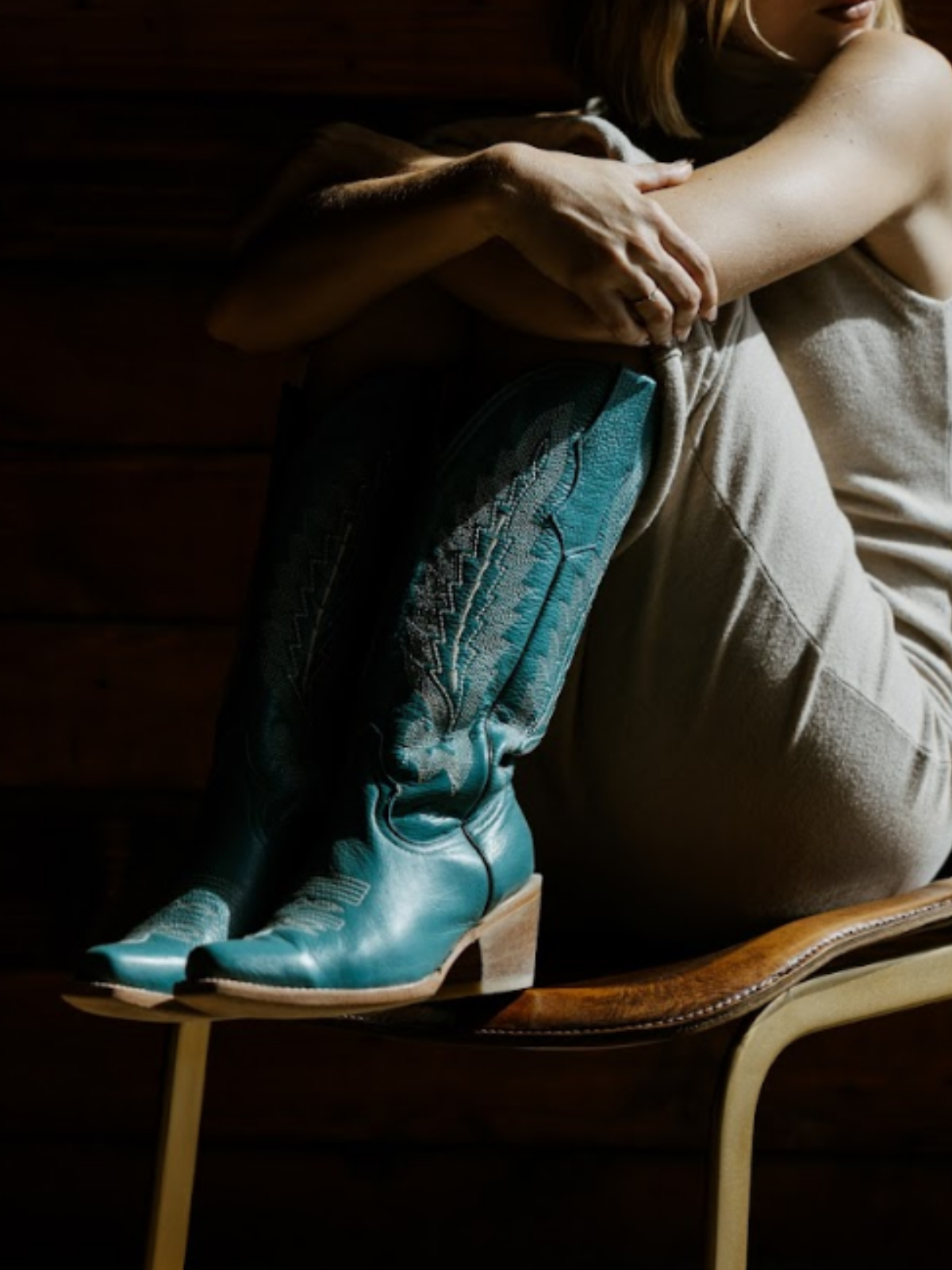 Turquoise Snip-Toe Leaf Embroidery Wide Mid Calf Tall Cowgirl Boots